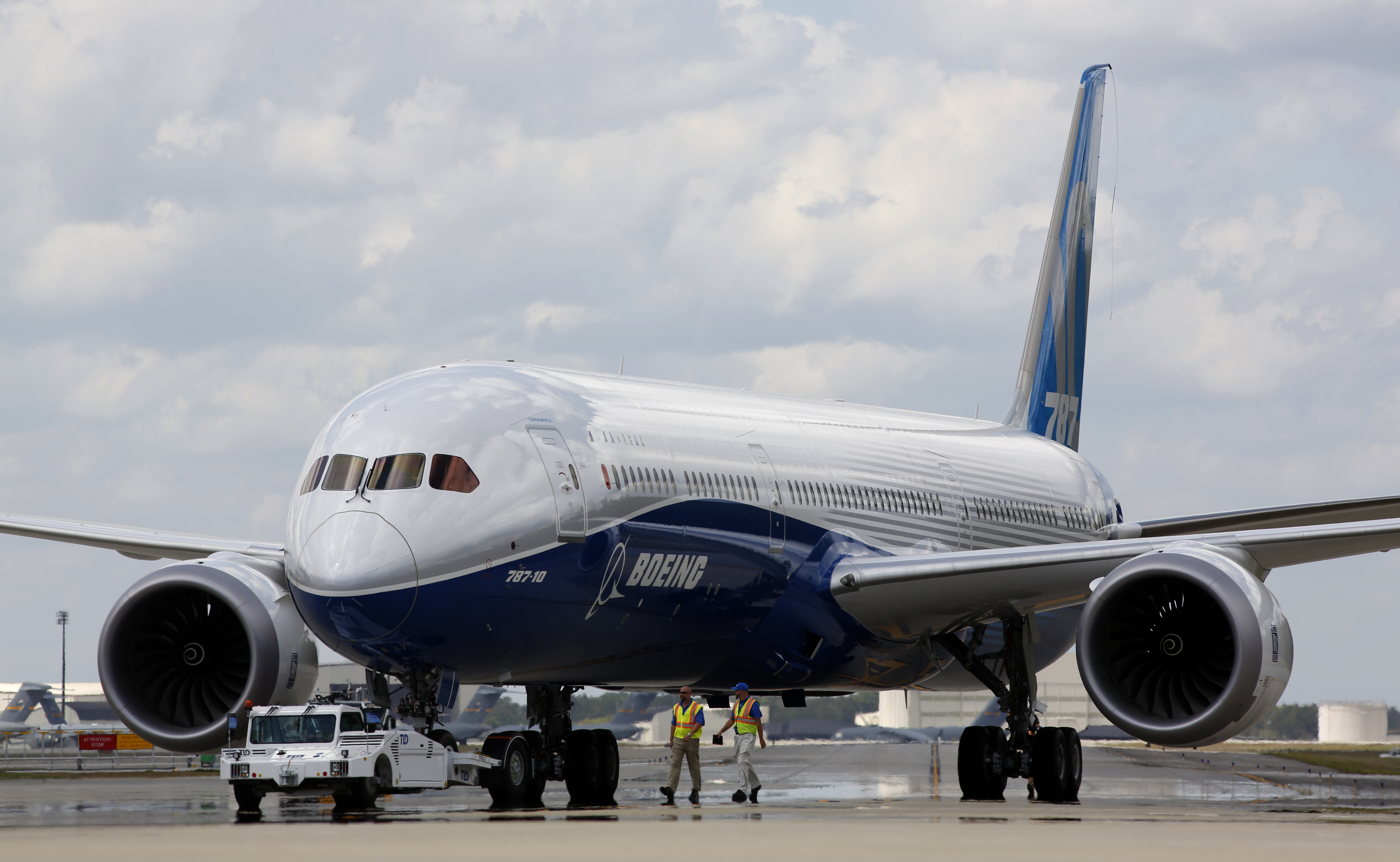Denunciante dice al Senado de EE.UU. que Boeing está "sacando aviones defectuosos"