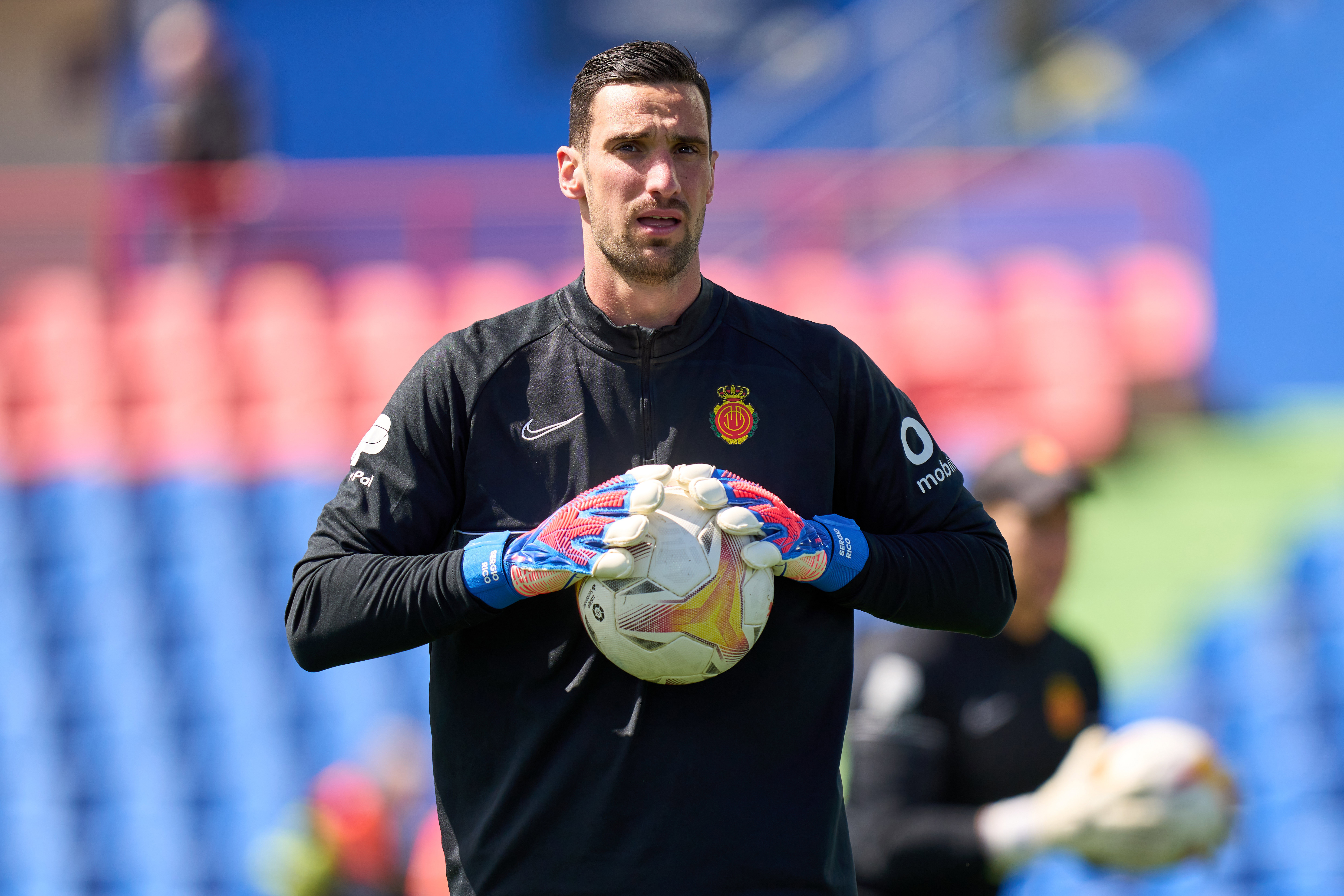 PSG goalkeeper Sergio Rico hospitalized after horse-riding accident in  Spain