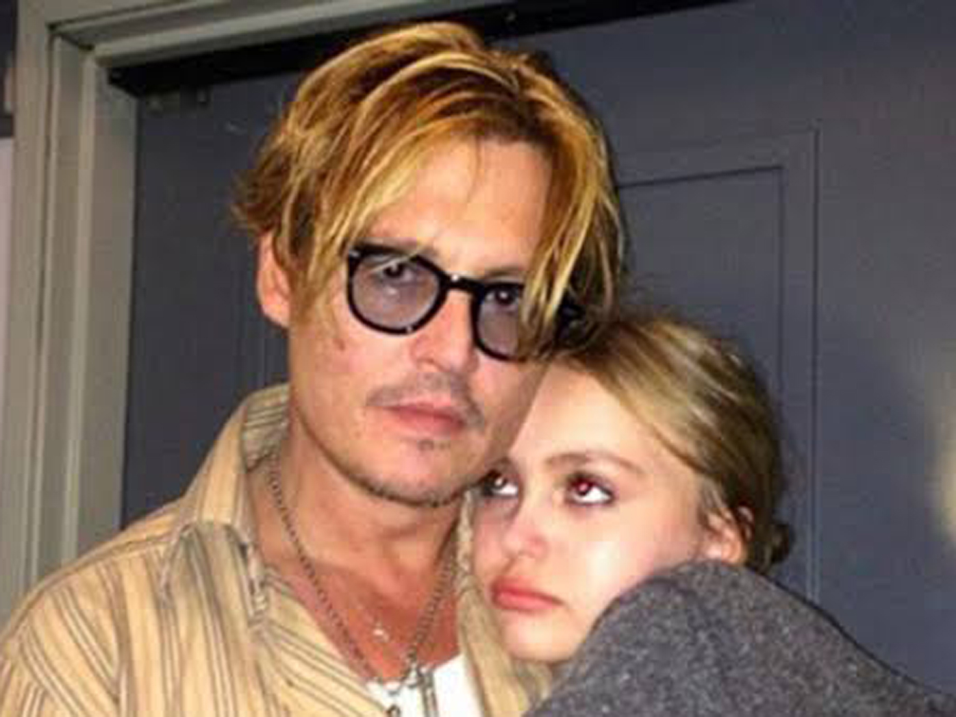 Lily Rose Depp, dad, Johnny Depp, hugging, selfie, Instagram