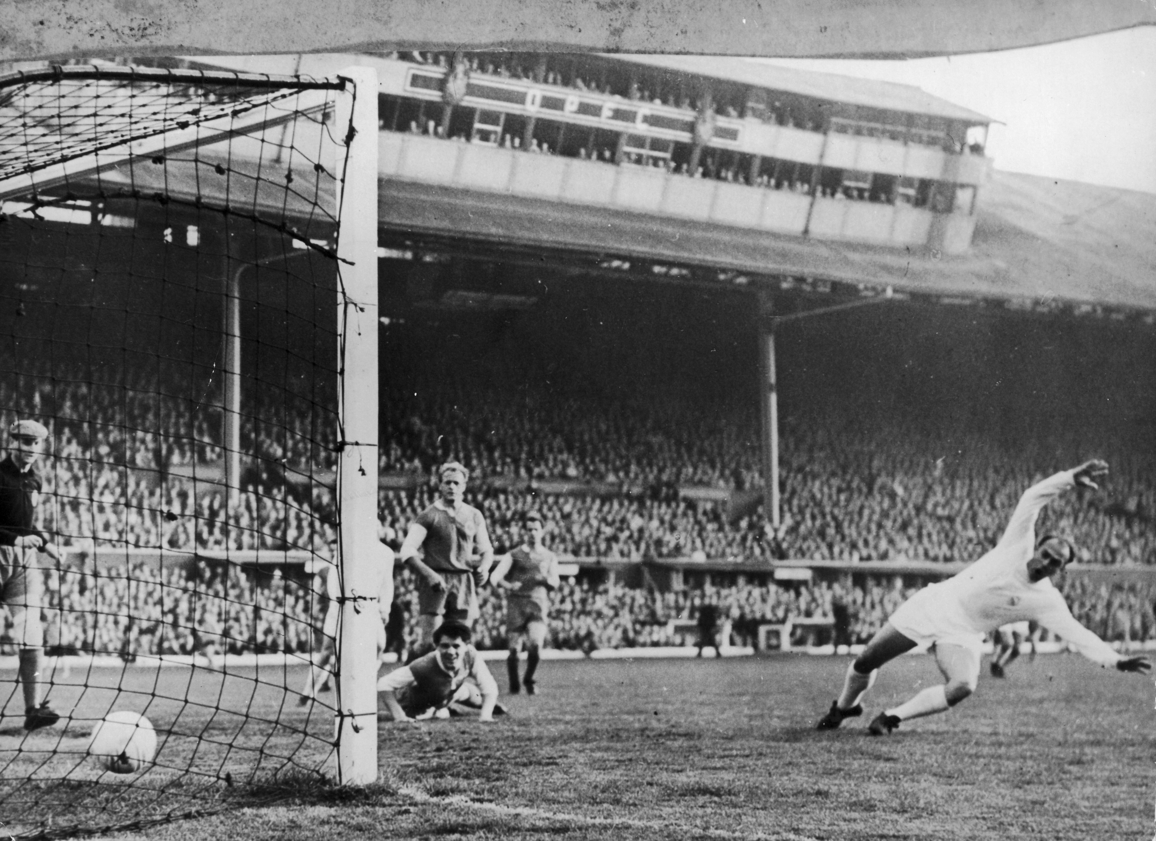Alfredo Di Stefano of Real Madrid scores the first goal in the 1960 European Cup final at Hampden Park.