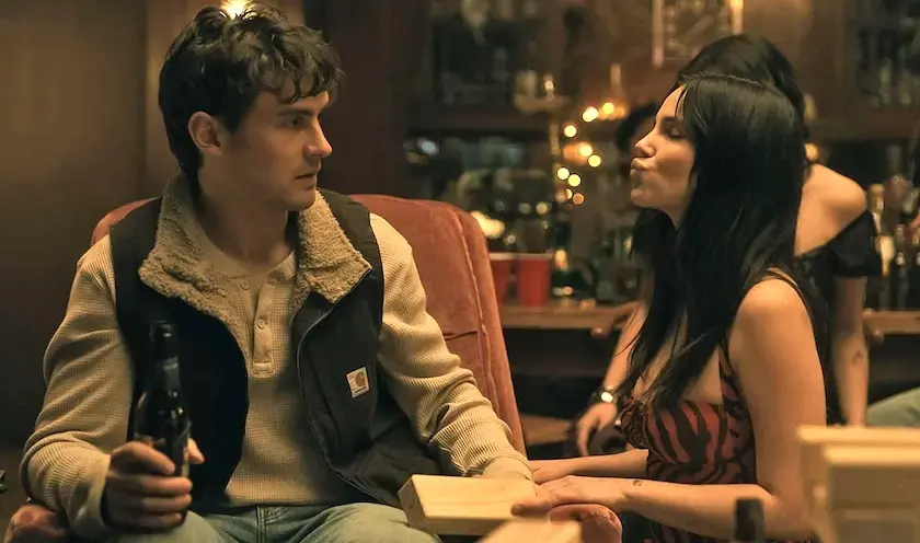 Inde Navarrette and Michael Johnston in Obsession
