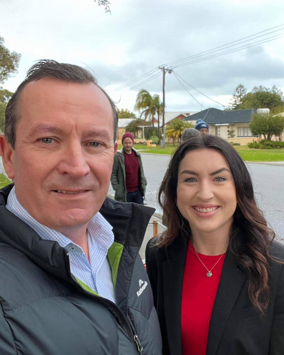 Former Western Australian Premier Mark McGowan with Labor's Rockingham by-election candidate ﻿Mag﻿enta Marshall.