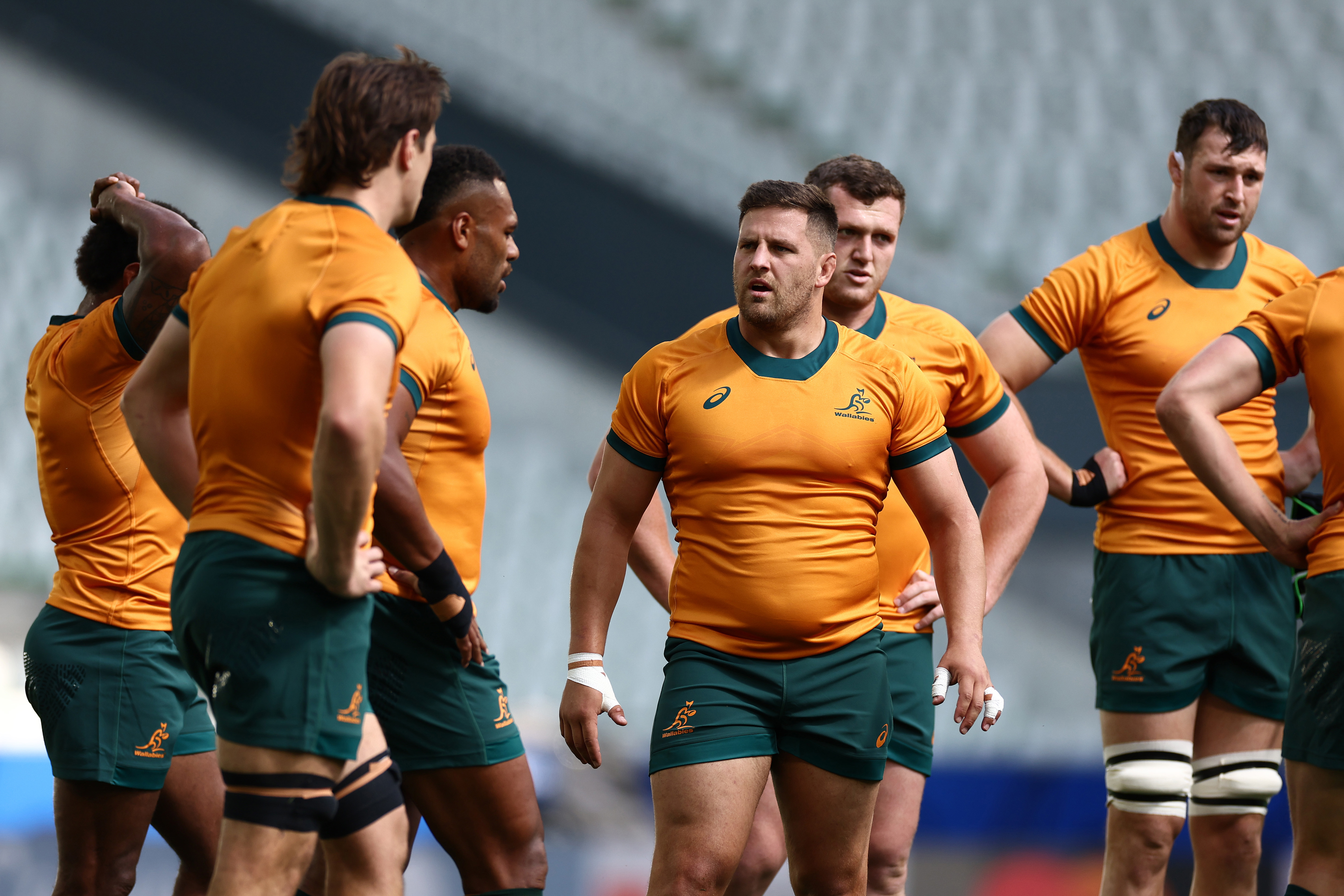 Dave Porecki and  the Wallabies at Stade Geoffroy-Guichard.