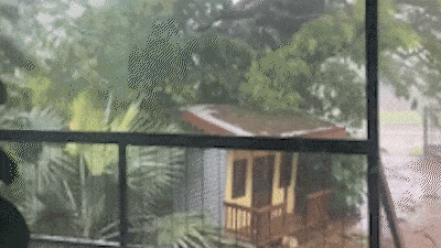 Cyclone Fina could reach category 4 as storm batters Darwin