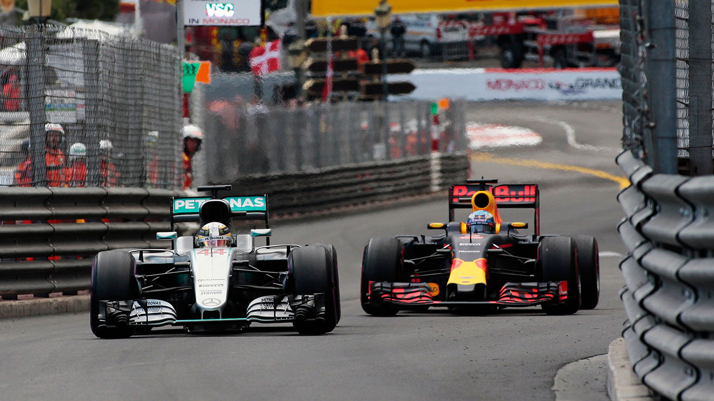 Daniel Ricciardo chases Lewis Hamilton at the 2016 Monaco Grand Prix.