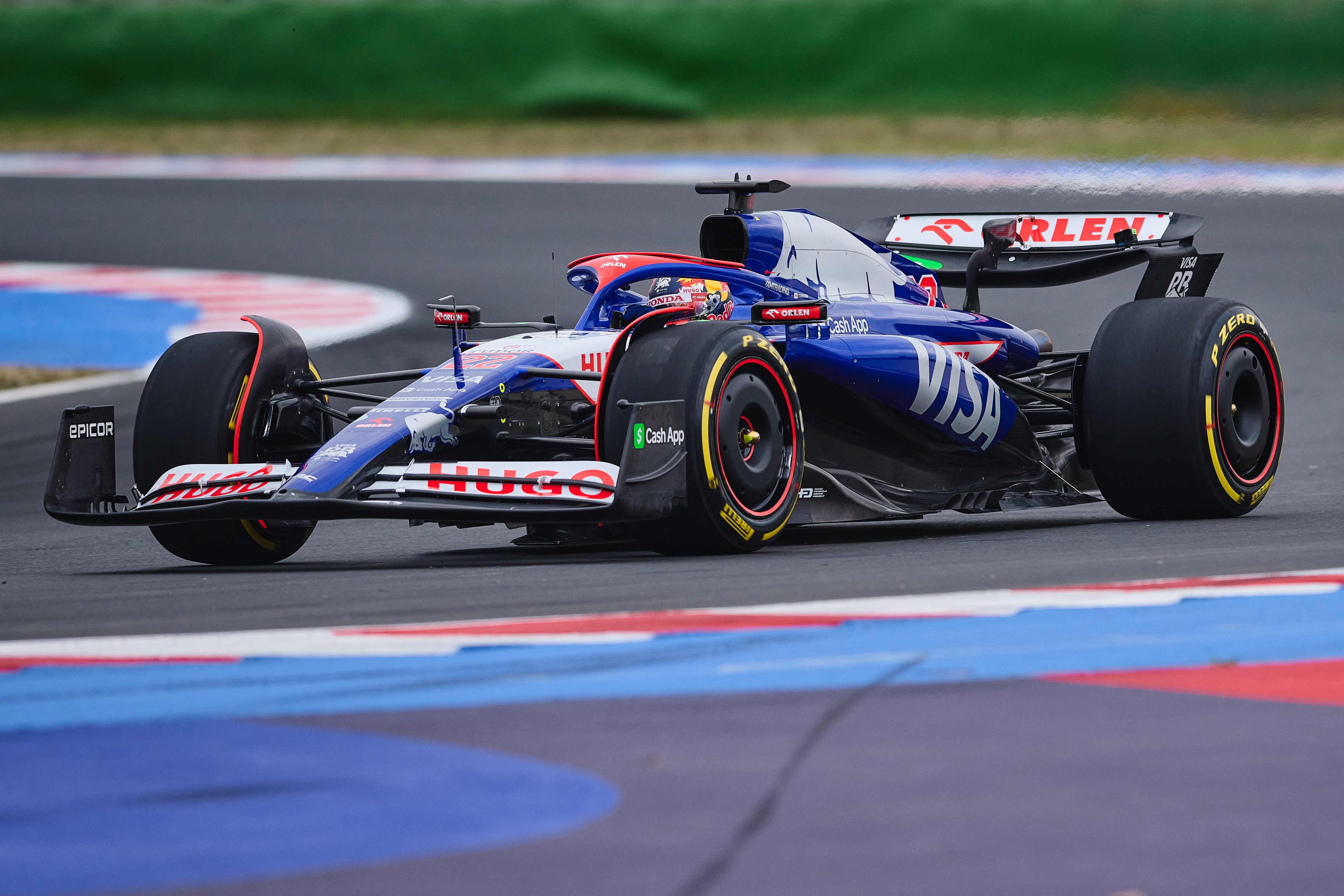 Yuki Tsunoda driving the No.22 Visa Cash App RB VCARB 01.