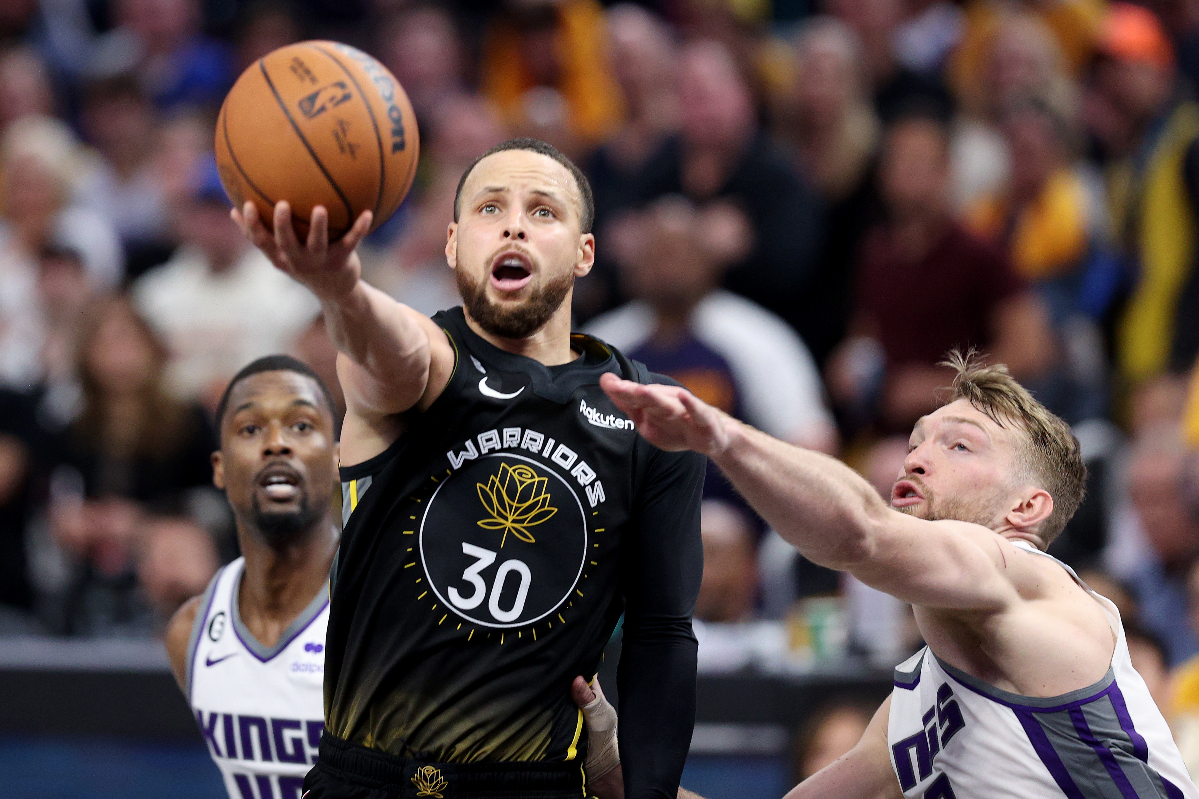 Rakuten Today: Draymond Green and Stephen Curry