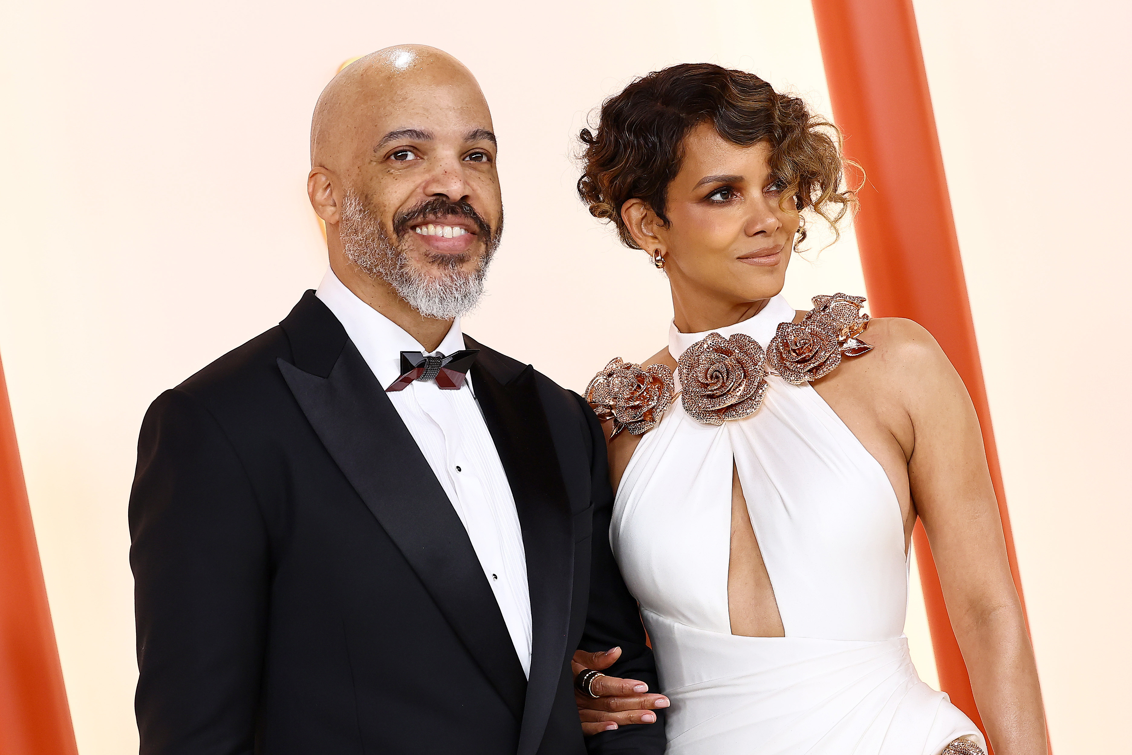 Van Hunt and Halle Berry attend the 95th Annual Academy Awards on March 12, 2023 in Hollywood, California. 
