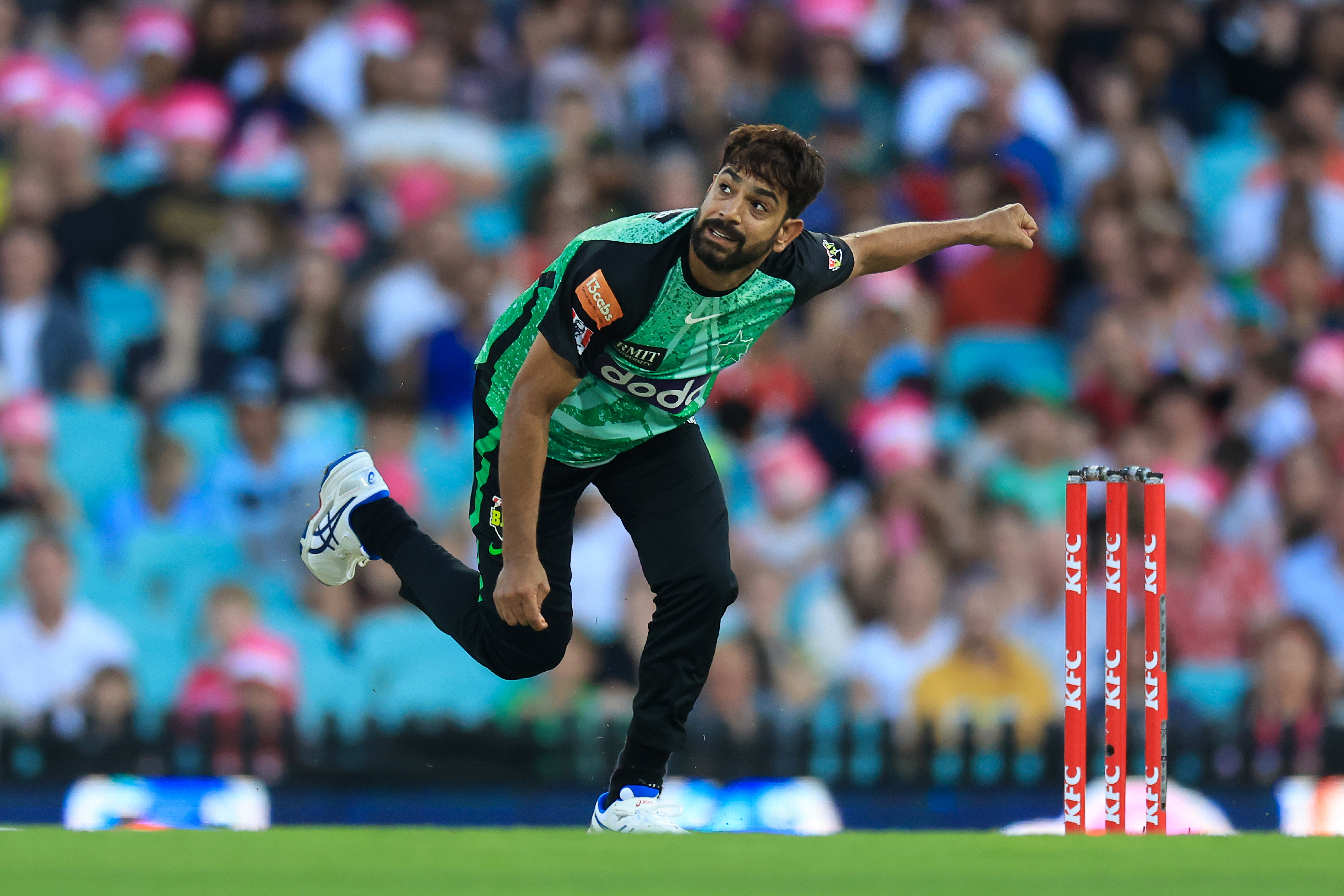 Haris Rauf of the Stars bowls during the BBL match between Sydney Sixers and Melbourne Stars at Sydney Cricket Ground.