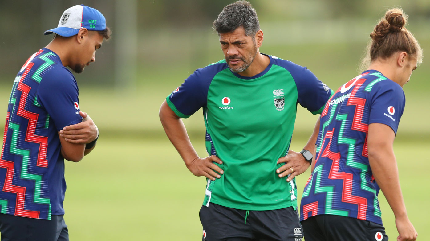 Head Coach Stephen Kearney talks to players during a New Zealand Warriors NRL training session 