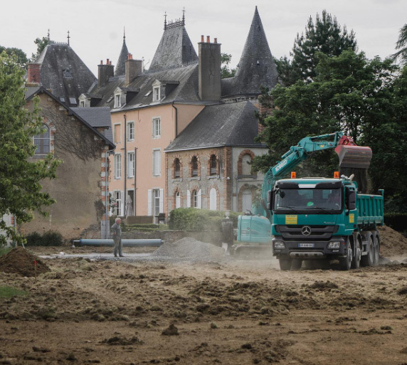 Suzie Jackson from Melbourne bought a chateau in France and renovated the lavish old home.