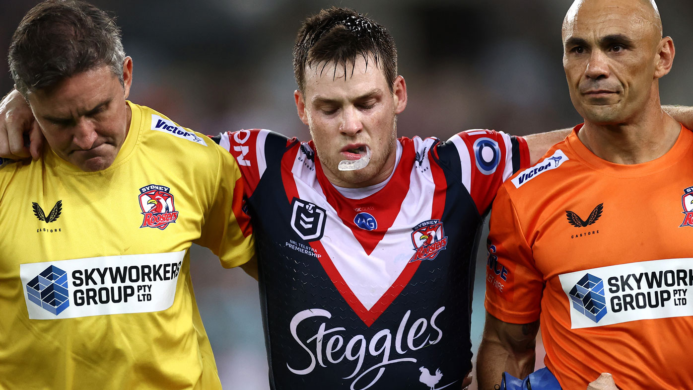 Keary departs injured. (Getty)