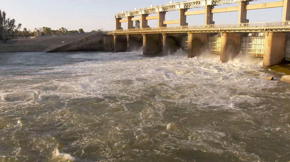 'Broken system' causing water crisis for farmers - 9News