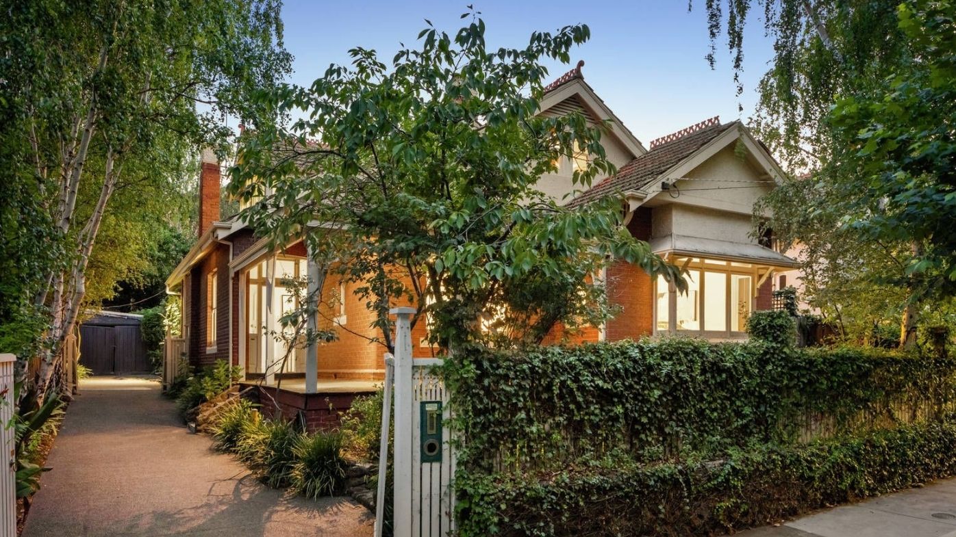 Melbourne Auctions real estate property report analysis Toorak Brighton Malvern Newtown Hampton East