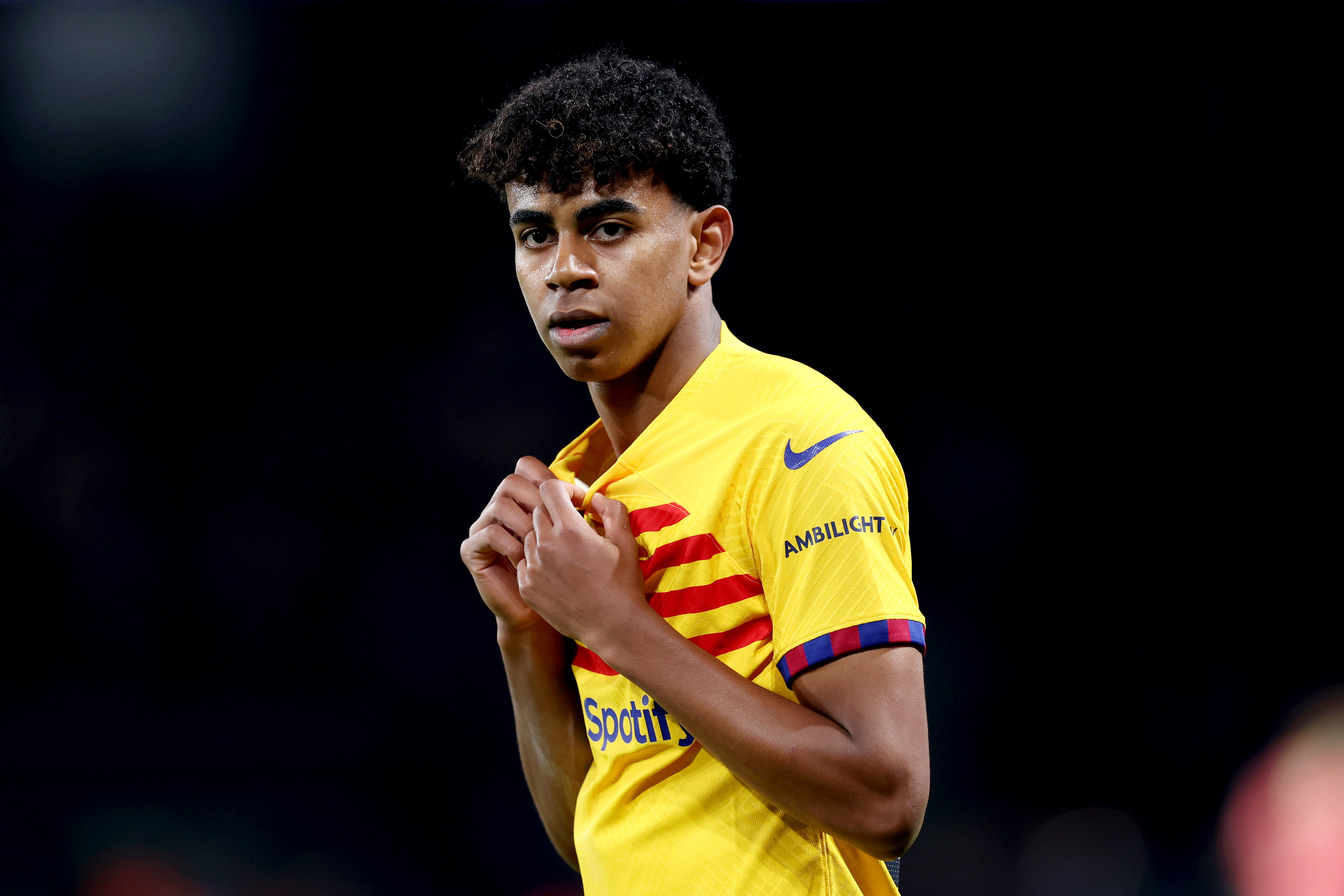 Lamine Yamal of Barcelona at Parc des Princes.