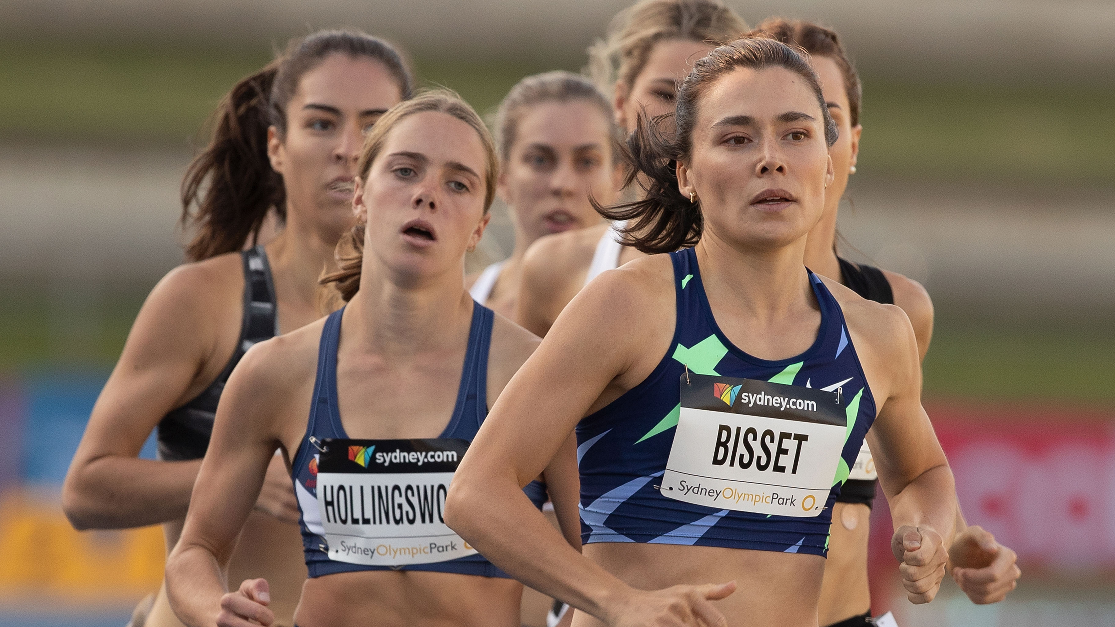 Catriona Bisset storms home to win the 800m national title. Photo: Steve Christo