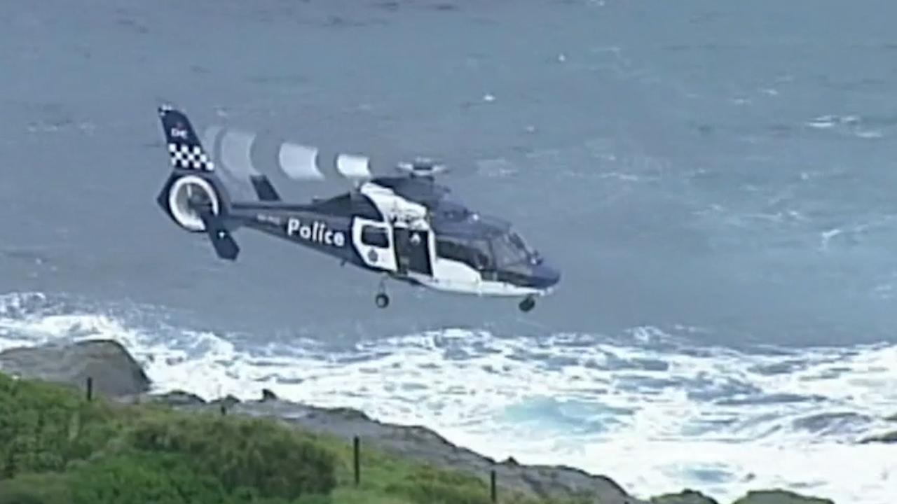 Man Swept Out To Sea Near Phillip Island Yakanak News