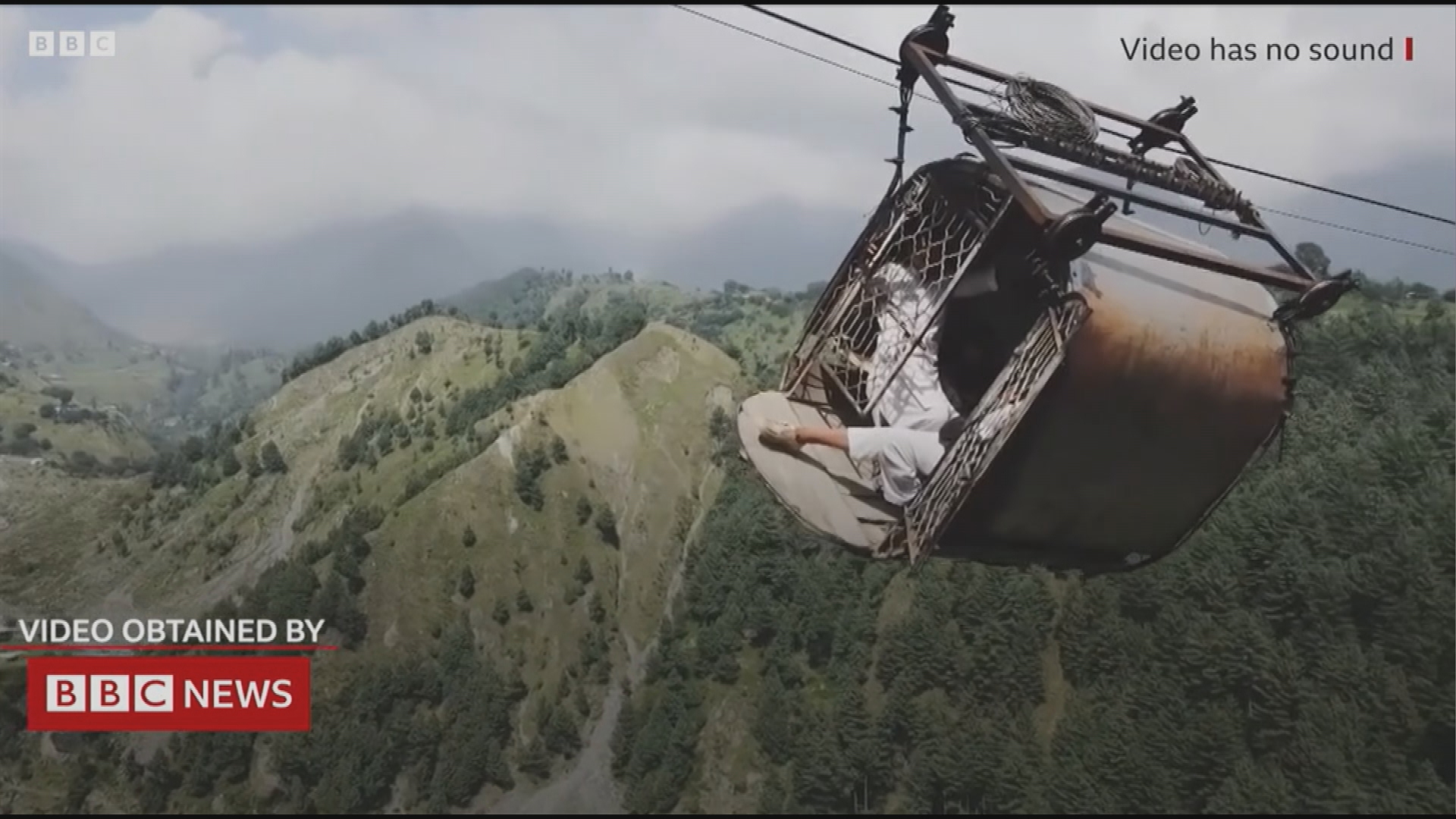 Pakistan cable car rescue: Pakistan cable car owner arrested as children  describe ordeal