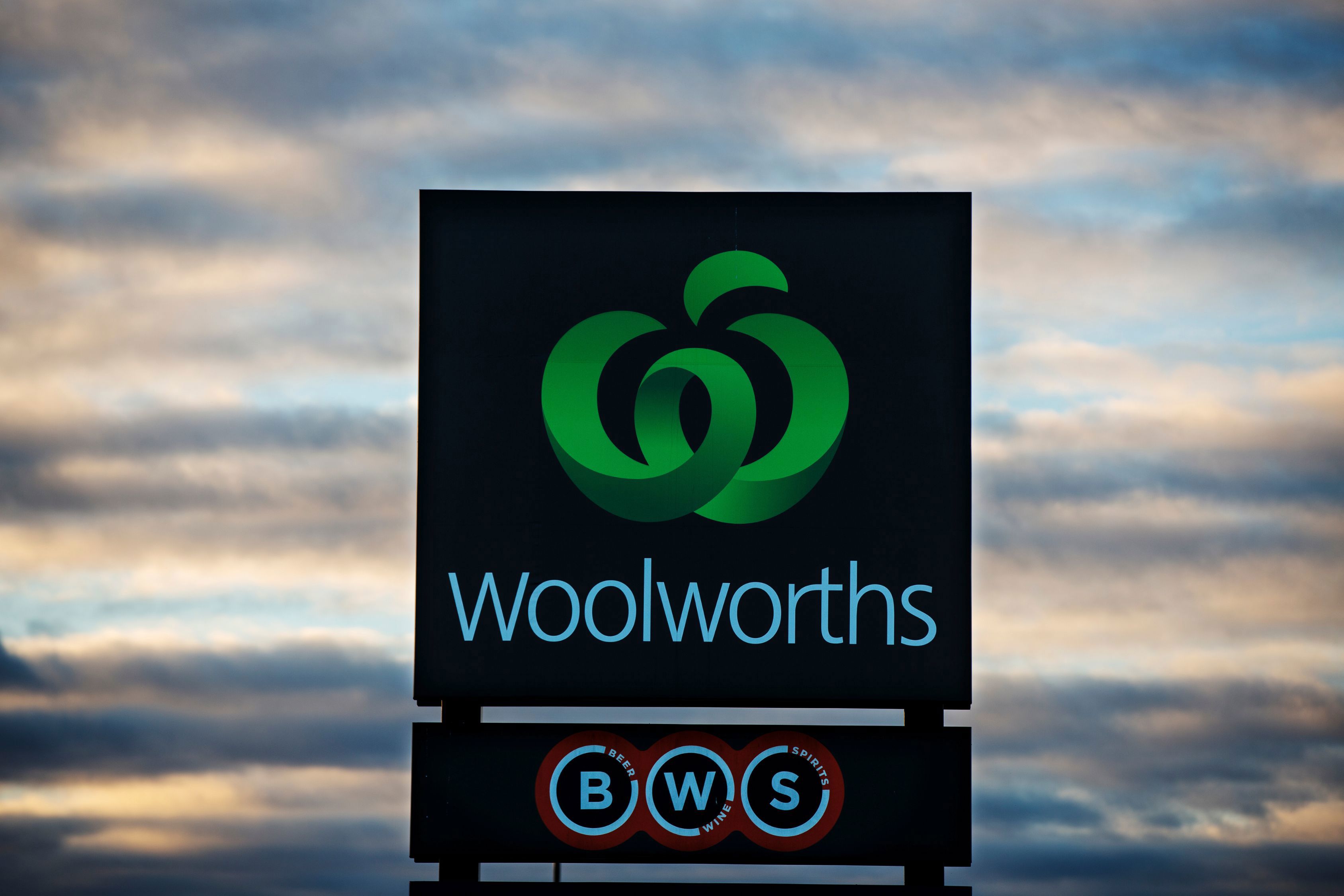 Woolies suffers rare $190m blow to profits after warehouse strike