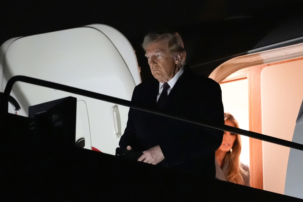 Trump llega a Washington para celebrar su regreso al poder