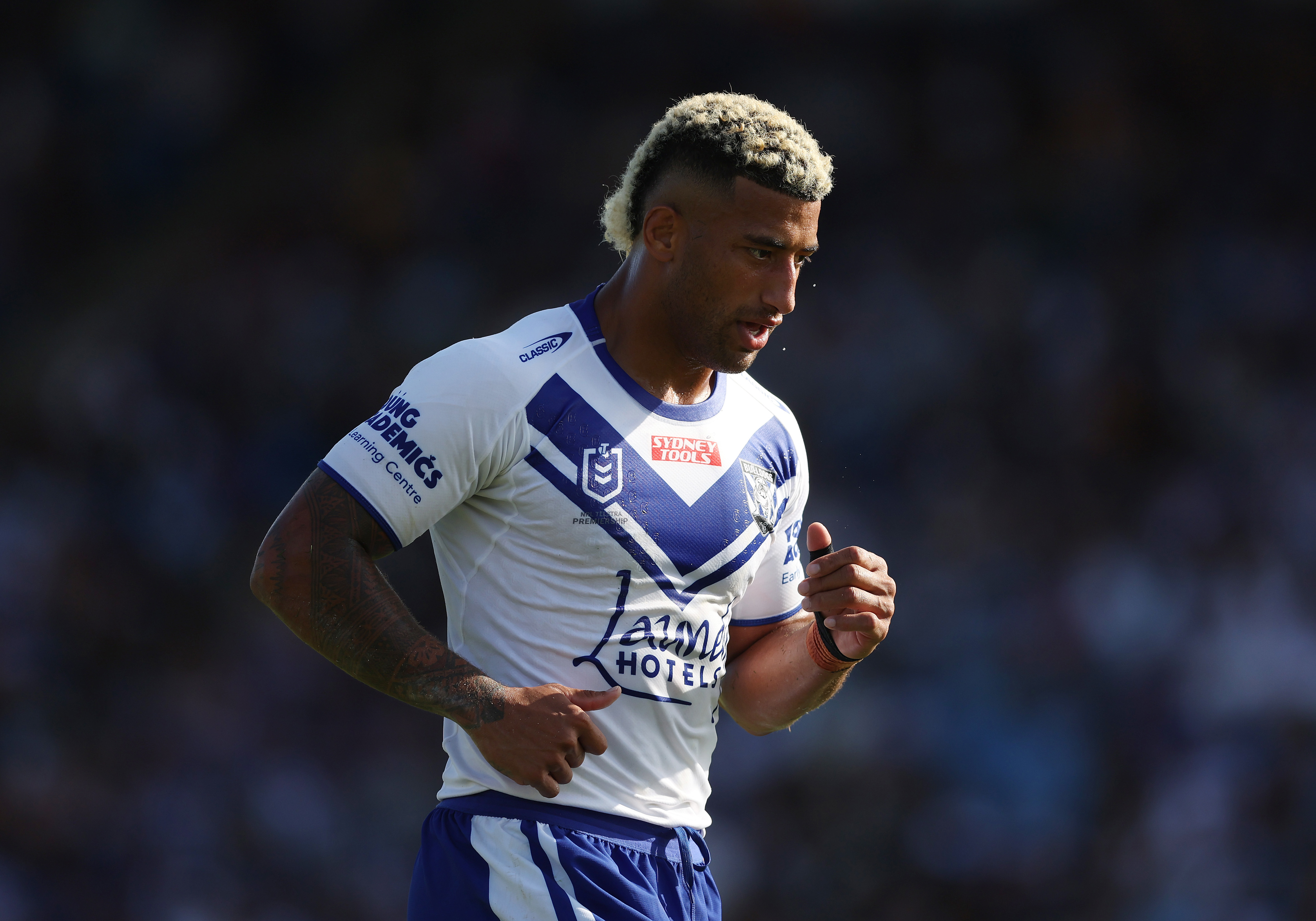 Viliame Kikau of the Bulldogs was injured at training again.