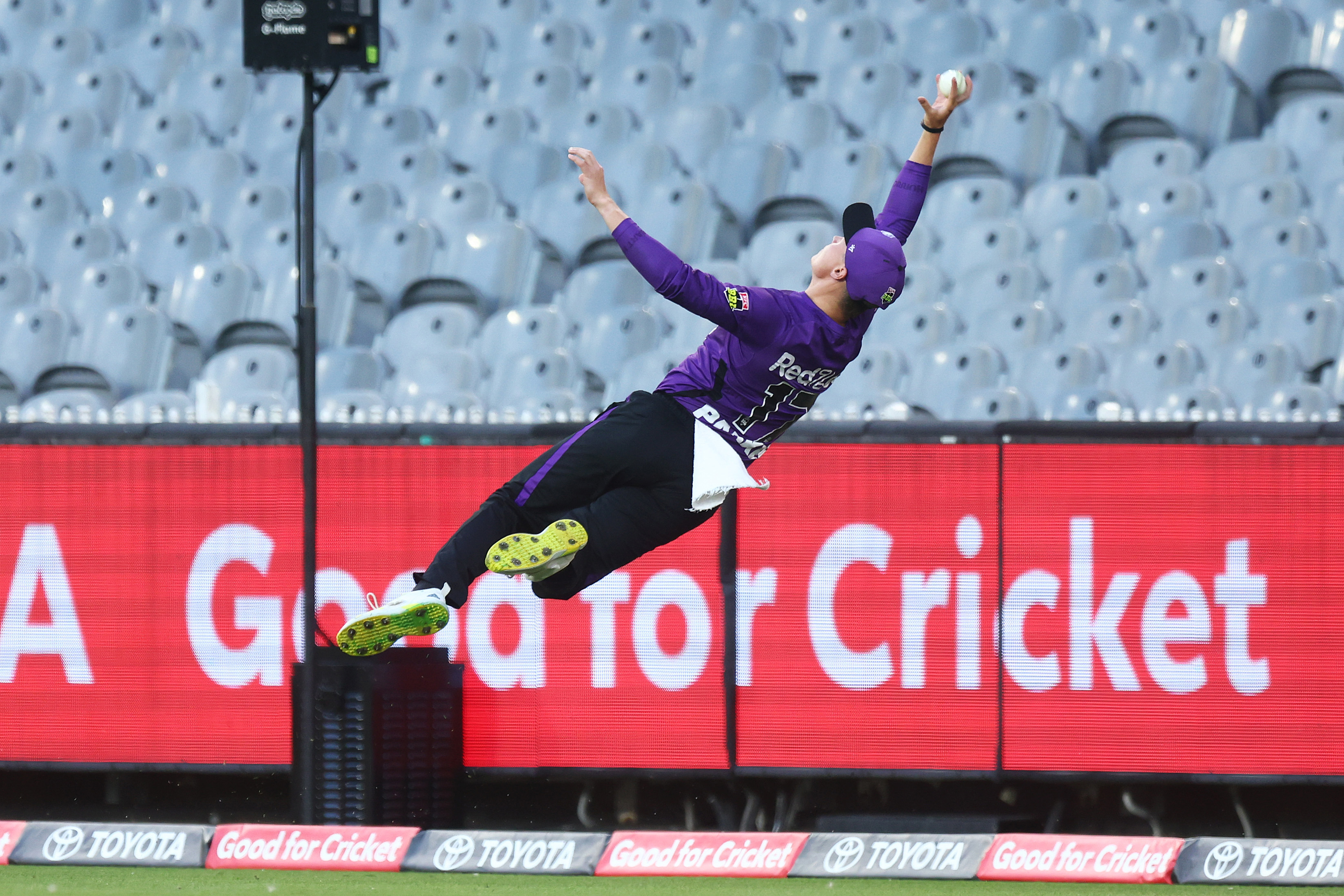Wil Parker will swap the Hurricanes purple for the black and white of Collingwood.
