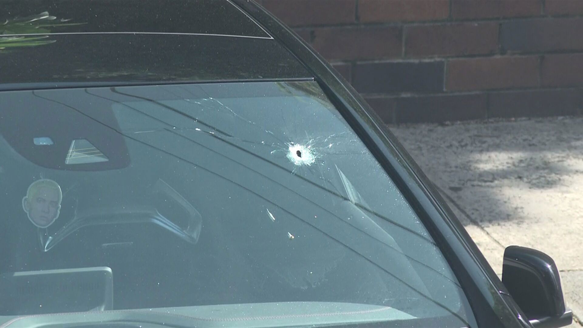 Police operation under way after shots fired at group of men in Sydney's south