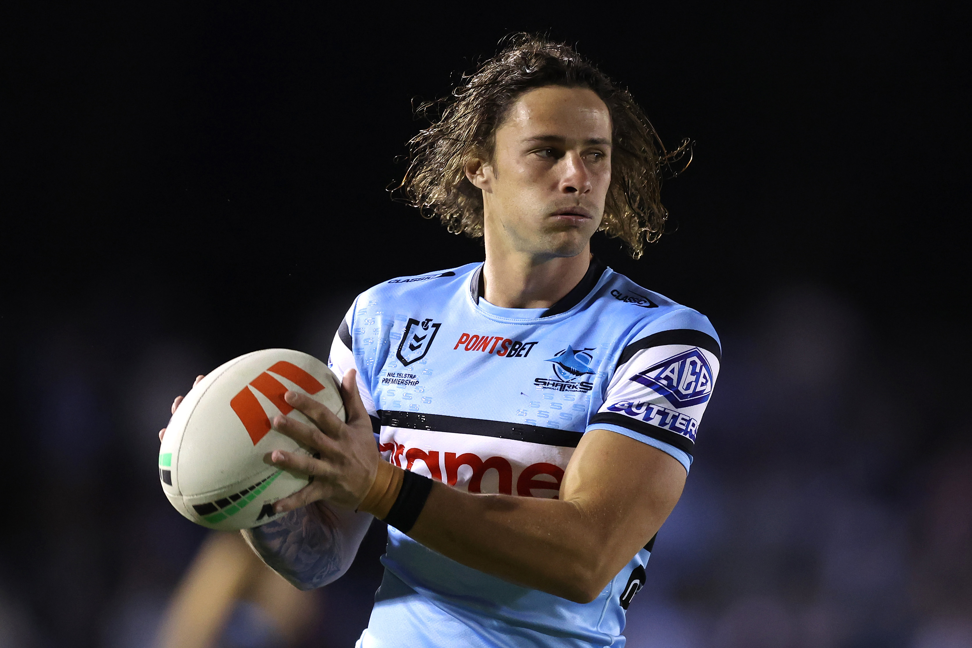 SYDNEY, AUSTRALIA - SEPTEMBER 09:  Nicholas Hynes of the Sharks warms up before the NRL Elimination Final match between Cronulla Sharks and Sydney Roosters at PointsBet Stadium on September 09, 2023 in Sydney, Australia. (Photo by Mark Metcalfe/Getty Images)