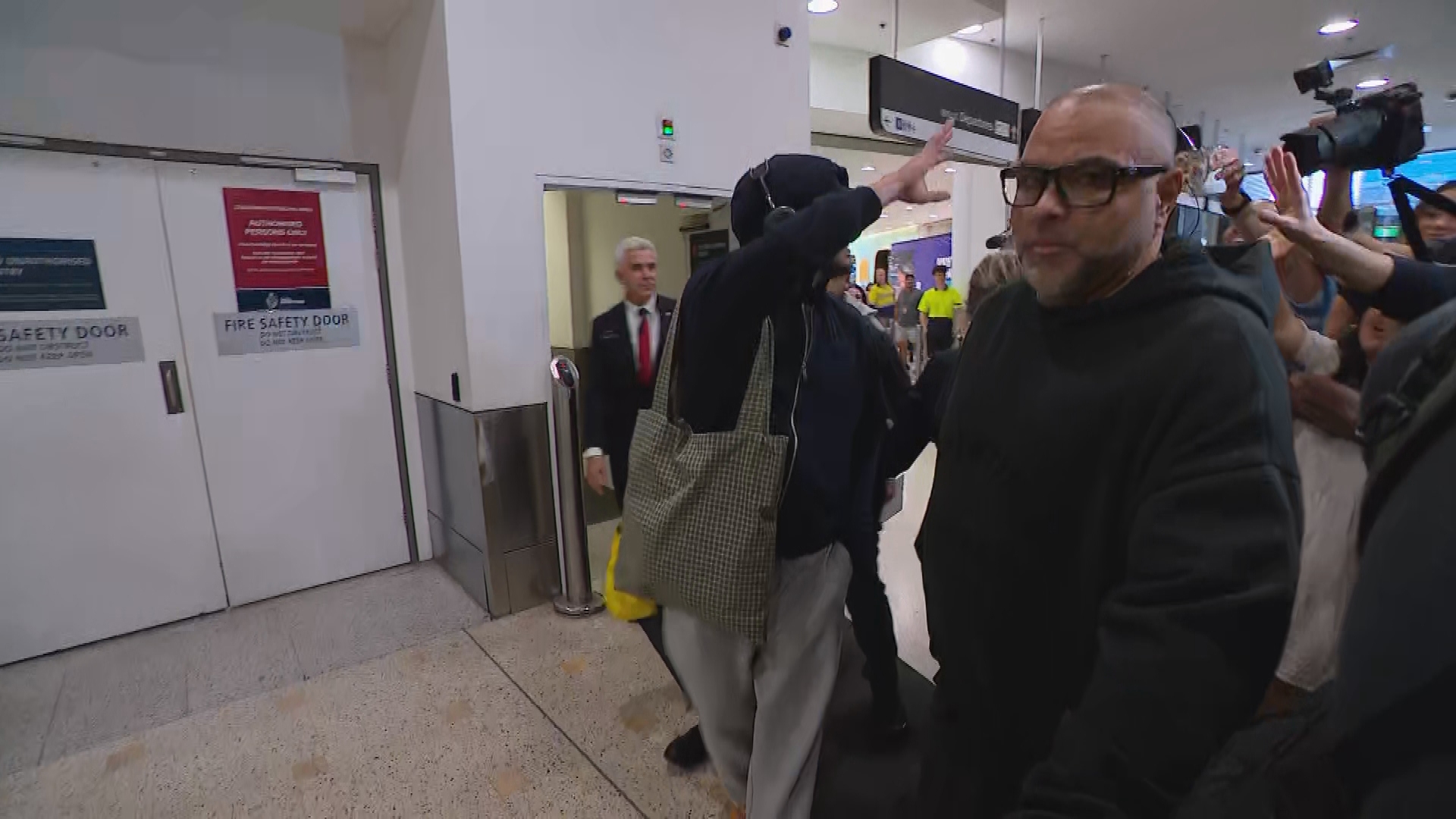 Bad Bunny in Sydney Airport 