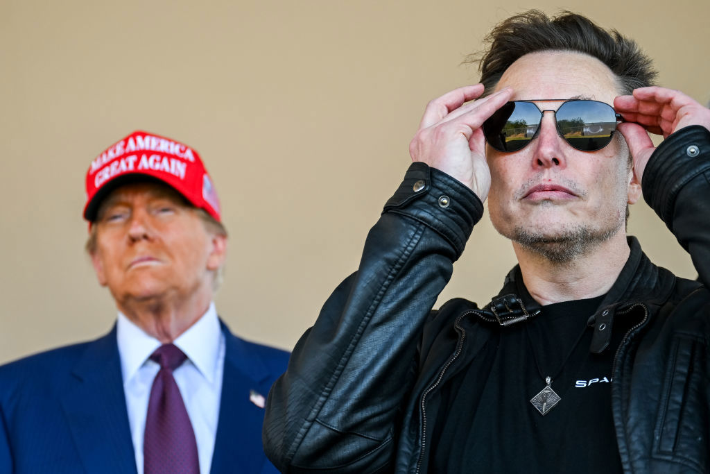 BROWNSVILLE, TEXAS - NOVEMBER 19: U.S. President-elect Donald Trump and Elon Musk watch the launch of the sixth test flight of the SpaceX Starship rocket on November 19, 2024 in Brownsville, Texas. SpaceXs billionaire owner, Elon Musk, a Trump confidante, has been tapped to lead the new Department of Government Efficiency alongside former presidential candidate Vivek Ramaswamy. (Photo by Brandon Bell/Getty Images)