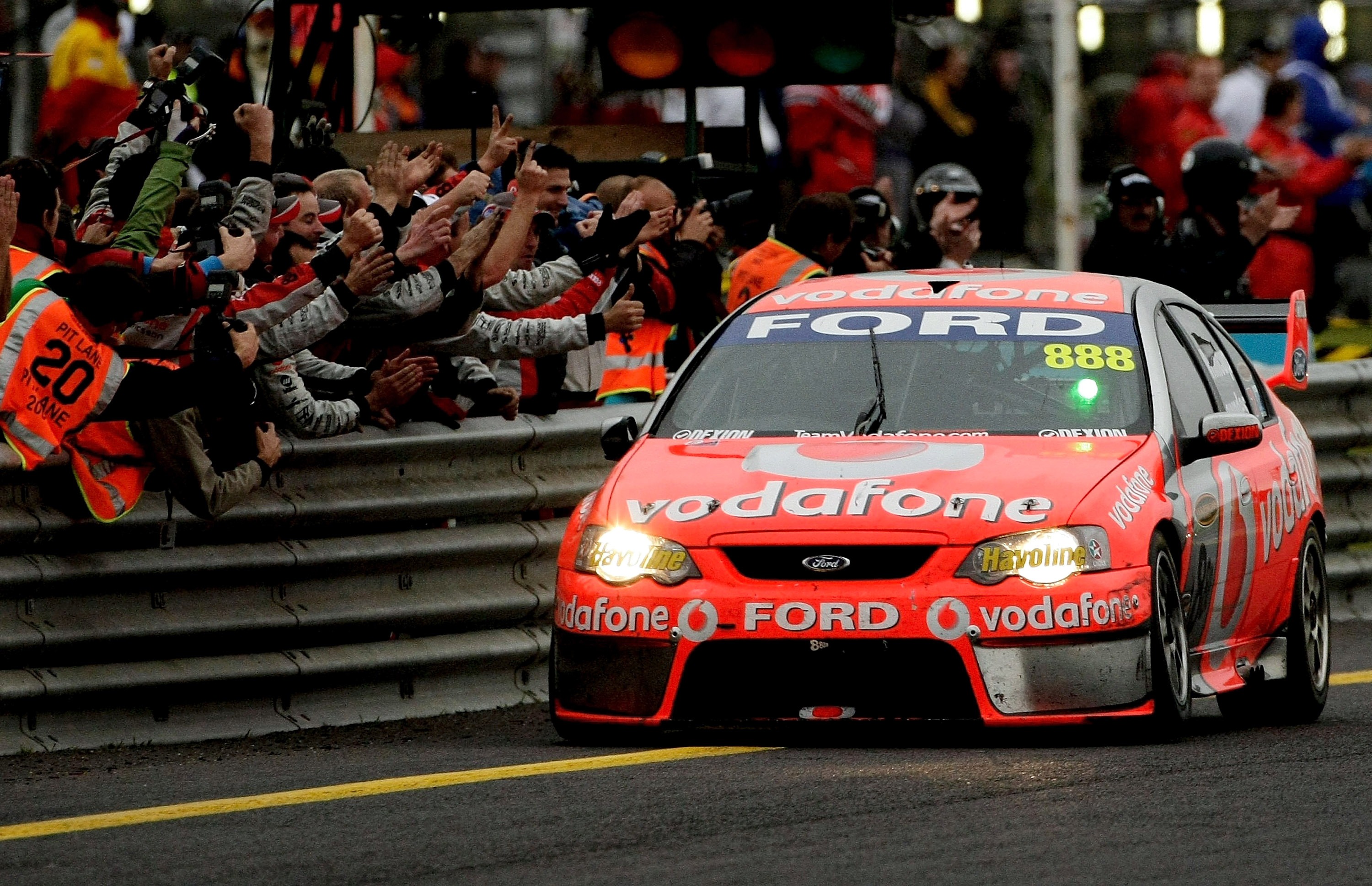 calls-growing-for-return-of-iconic-supercars-race-flipboard