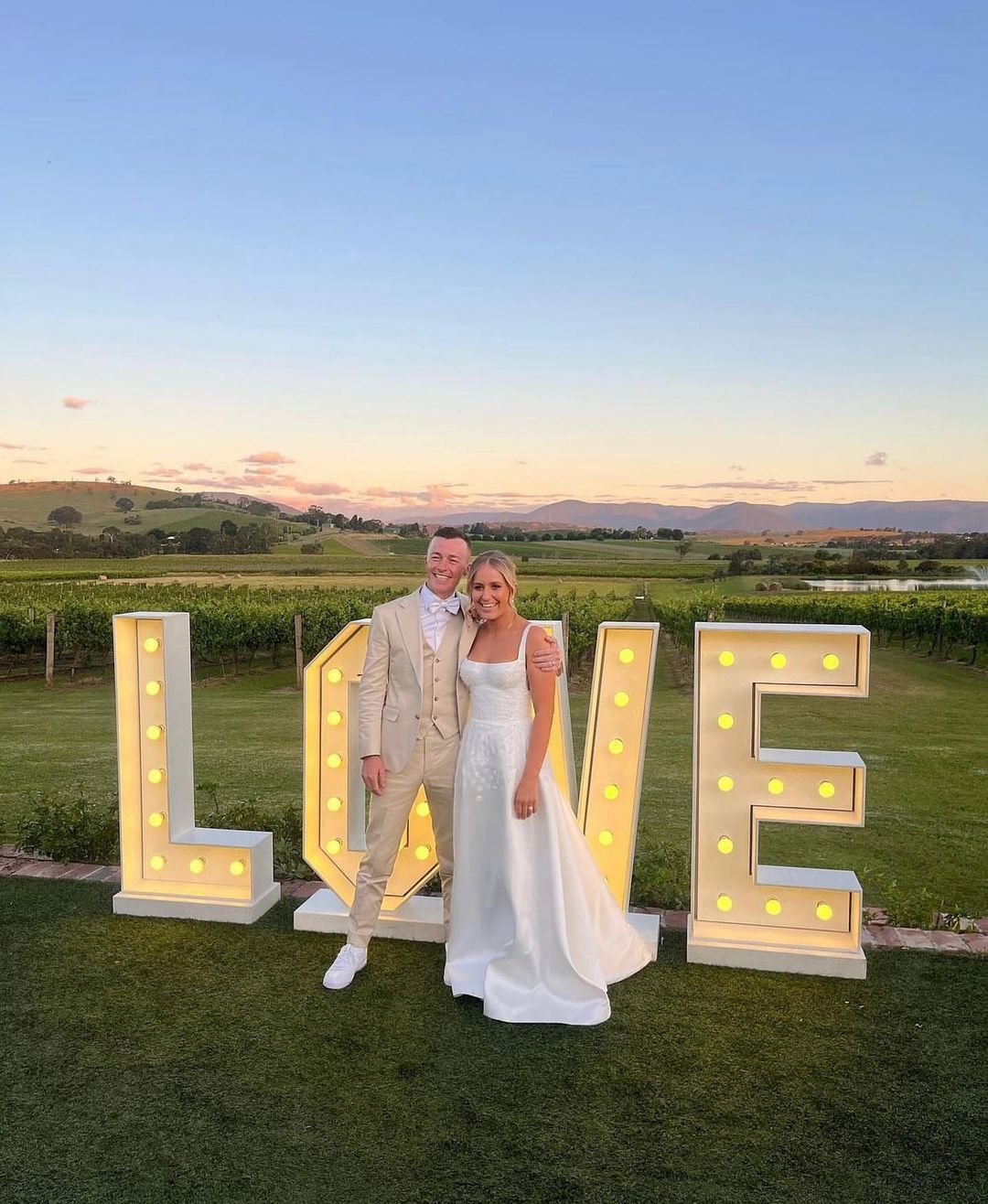 Aussie jockey Patrick Moloney marries Jess Patton in romantic ceremony in Yarra Valley.