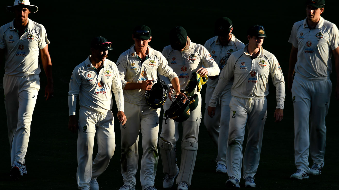 The Australian Test side look on in their loss to India. (Getty)