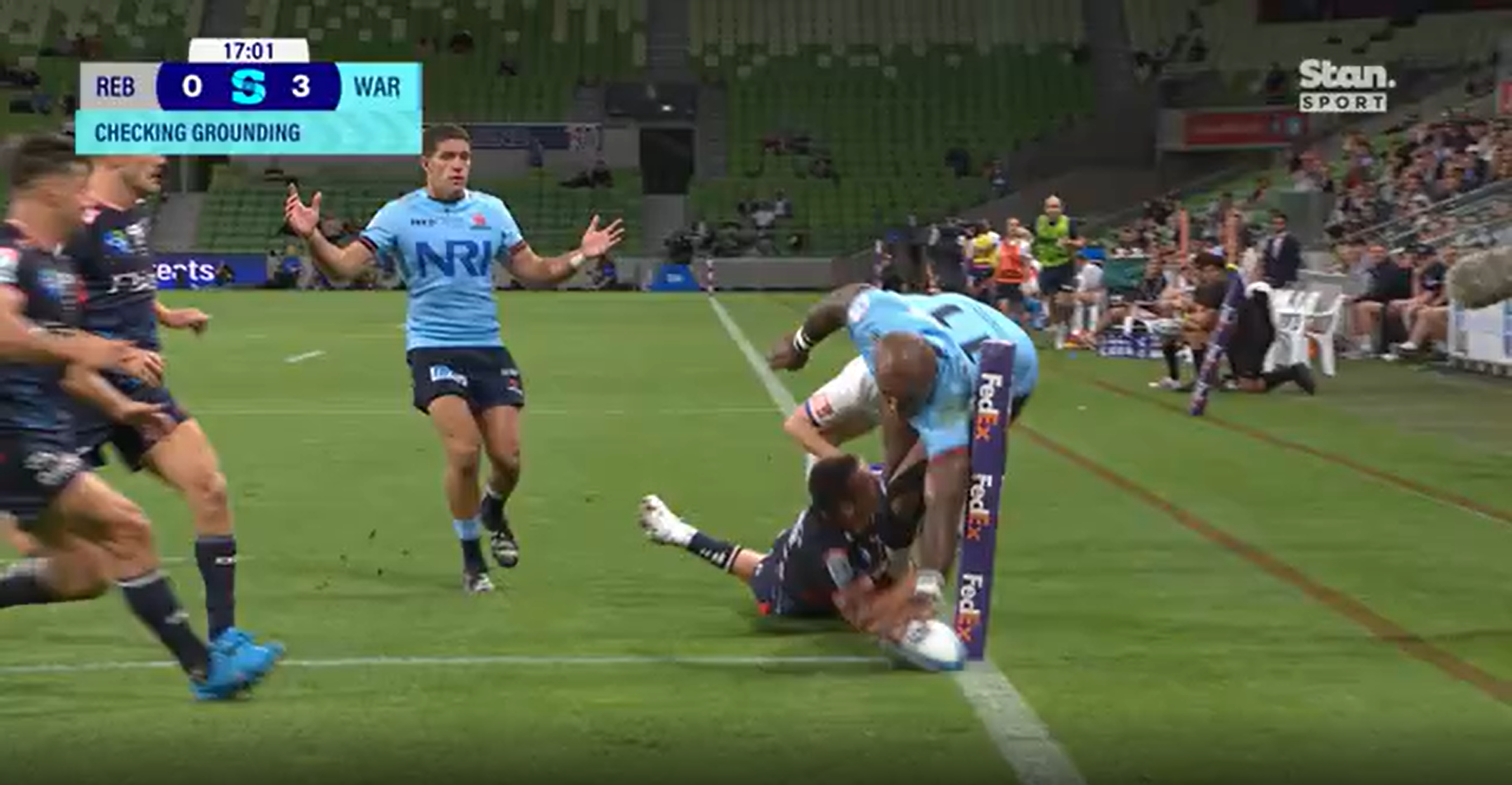 Nemani Nadolo goes oh so close.