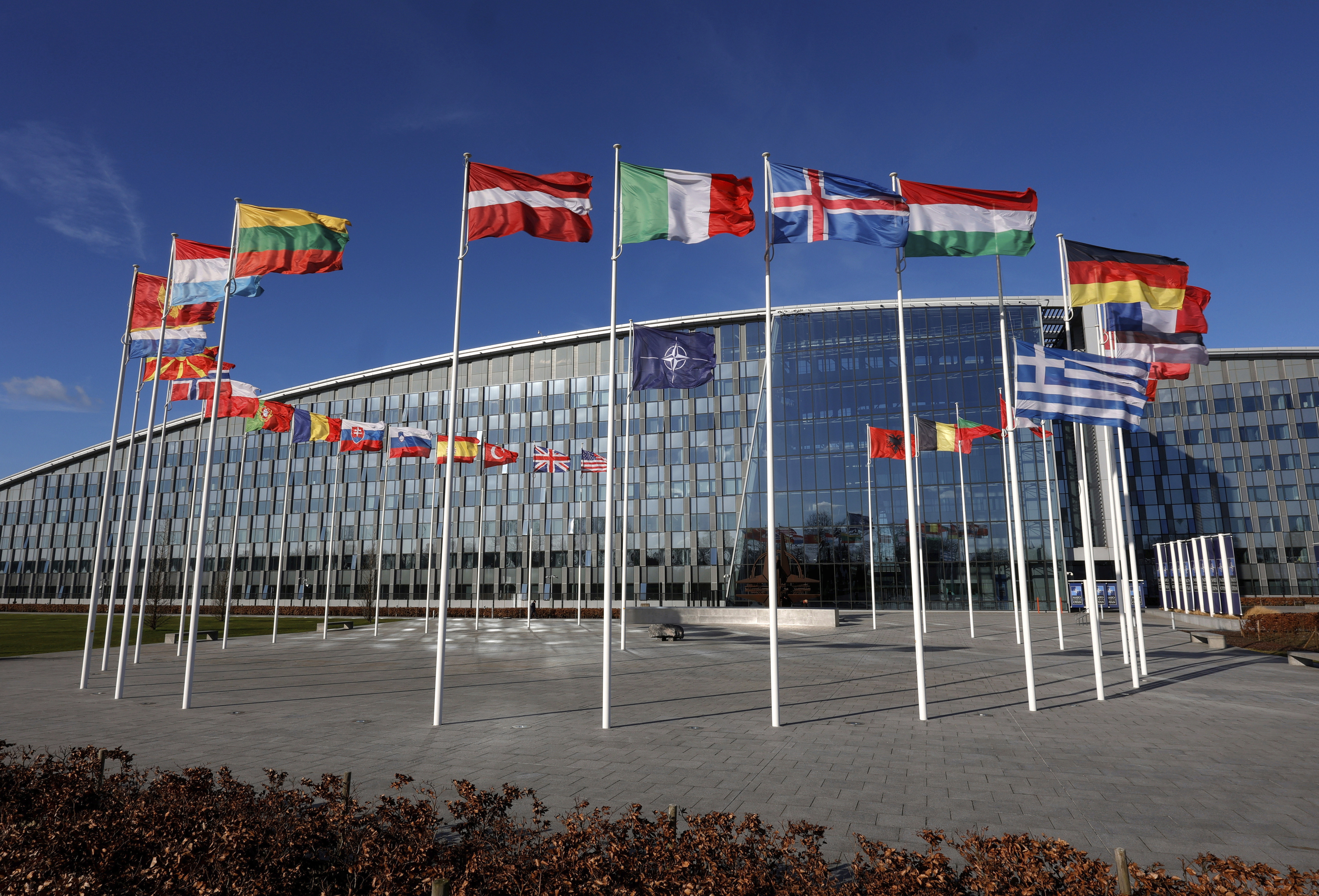 Dos nuevos países invitados a la OTAN