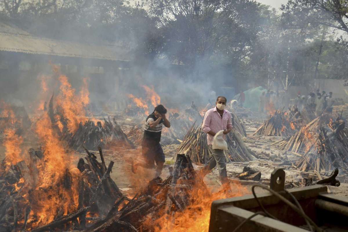 Indian government faces lockdown calls, contempt charges