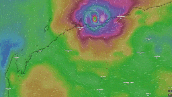 Supermarkets shut, schools closed as dangerous tropical cyclone heads to WA
