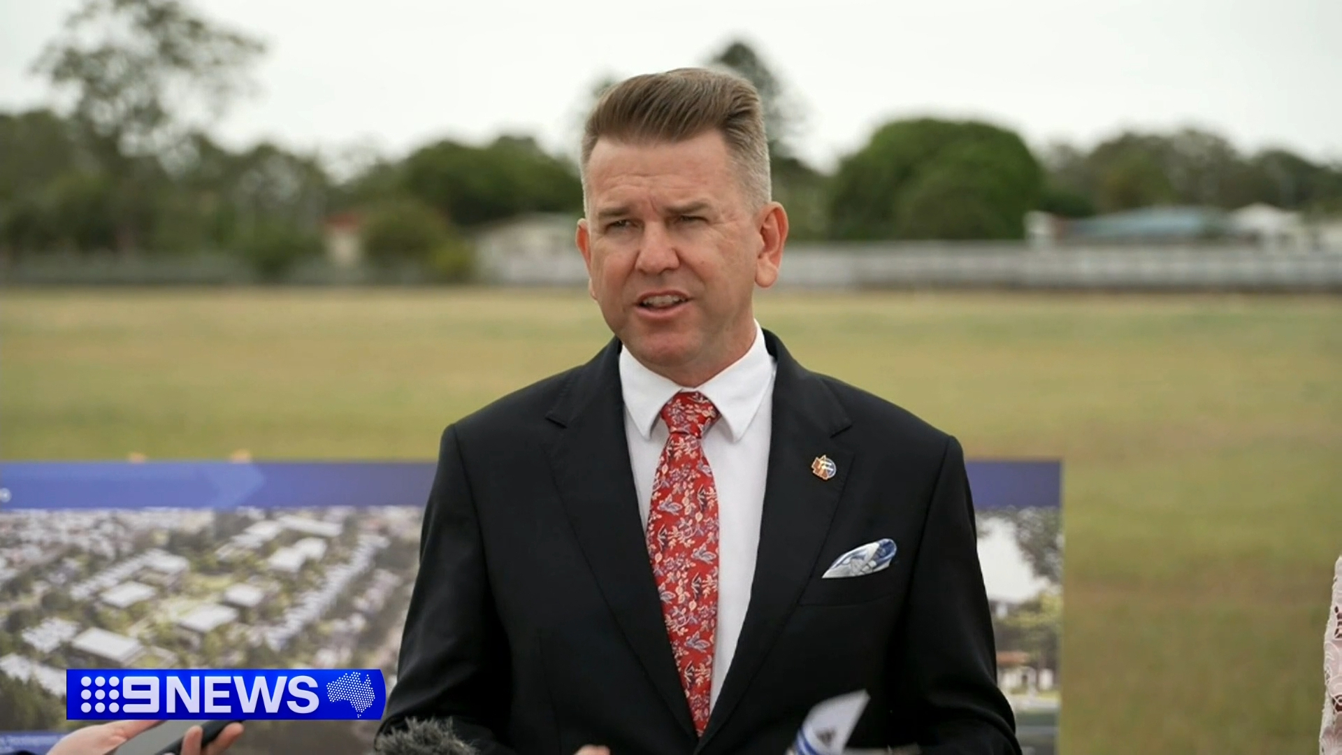 Queensland government's plans to boost housing draws criticism 