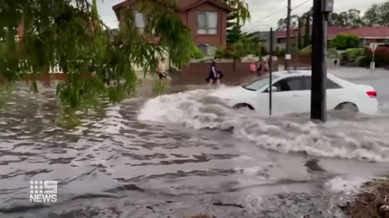 Flash flooding has wreaked havoc across Melbourne's south-eastern suburbs last night, with streets turning to rivers from Clayton to Dandenong.