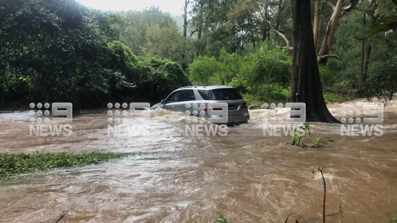 A "miracle" flood rescue has been carried out in Kangaroo Valley.