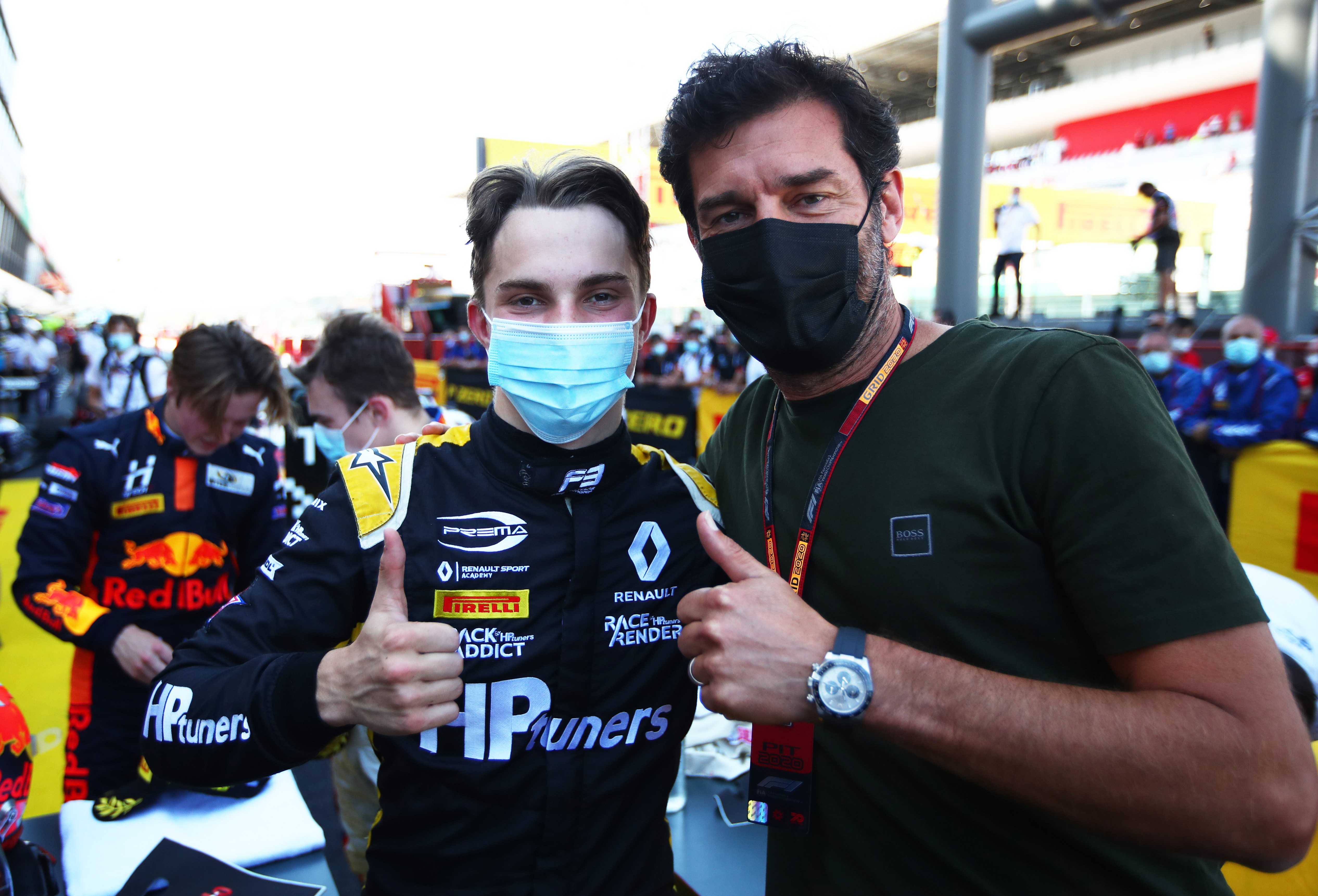 Championship winner Oscar Piastri of Australia and Prema Racing poses for a photo with former F1 driver Mark Webber in parc ferme during the Formula 3 Championship Second Race at Mugello Circuit on September 13, 2020 in Scarperia, Italy. (Photo by Joe Portlock - Formula 1/Formula 1 via Getty Images)