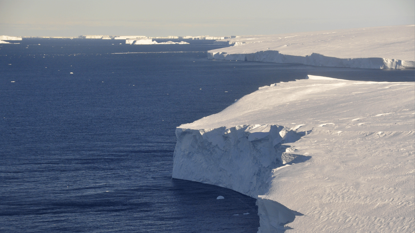 Thwaites glacier Antartica