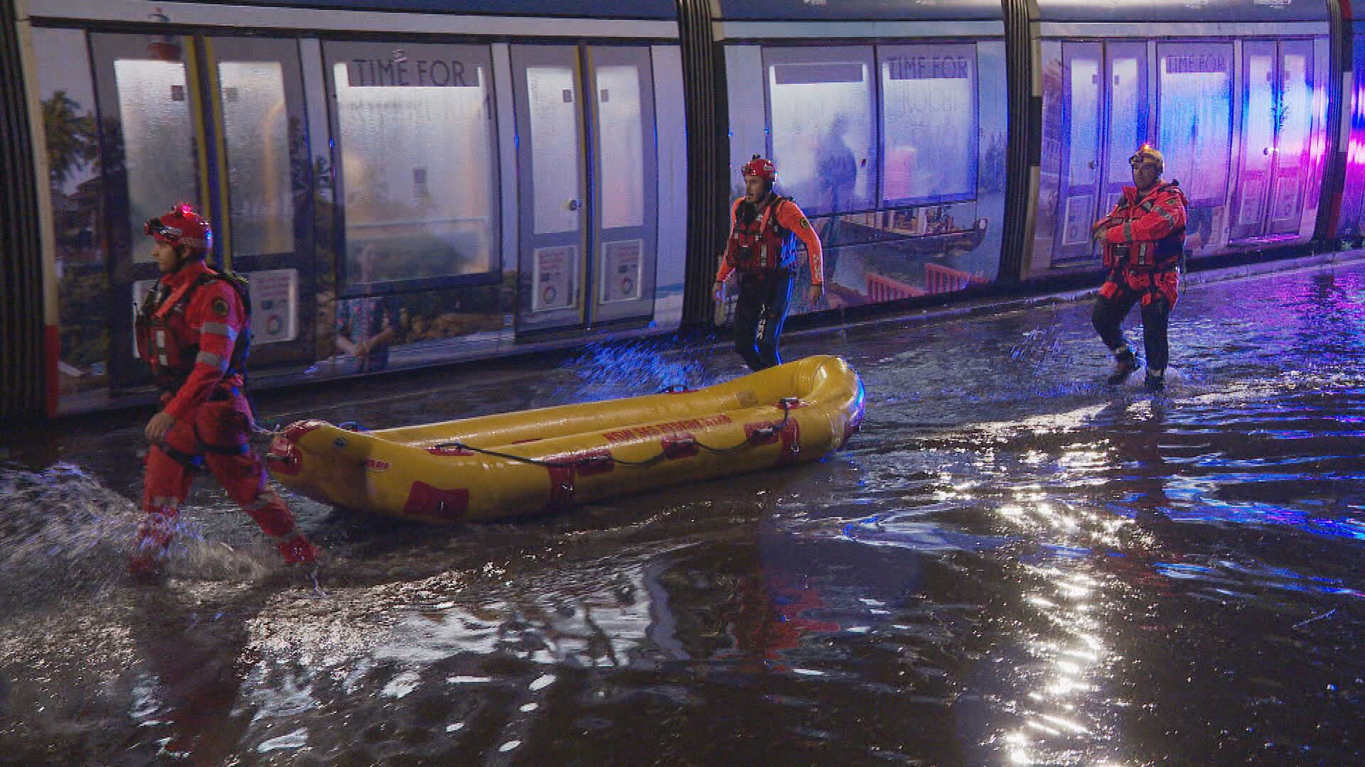 Rain is set to ease along eastern New South Wales from later this morning, but strong winds are expected to batter ﻿the coast.
