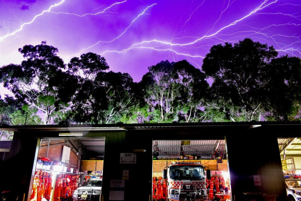 Extreme images of lightning in Kiama last night. 