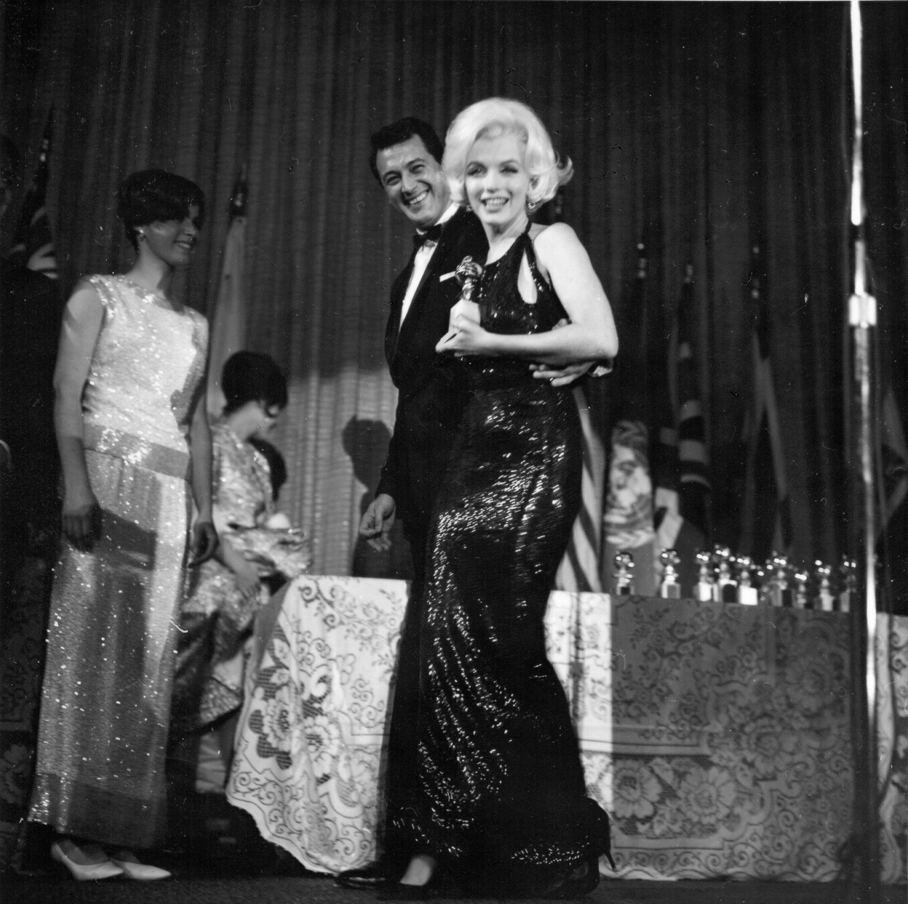 Marilyn Monroe at the Golden Globe Awards, winning the 