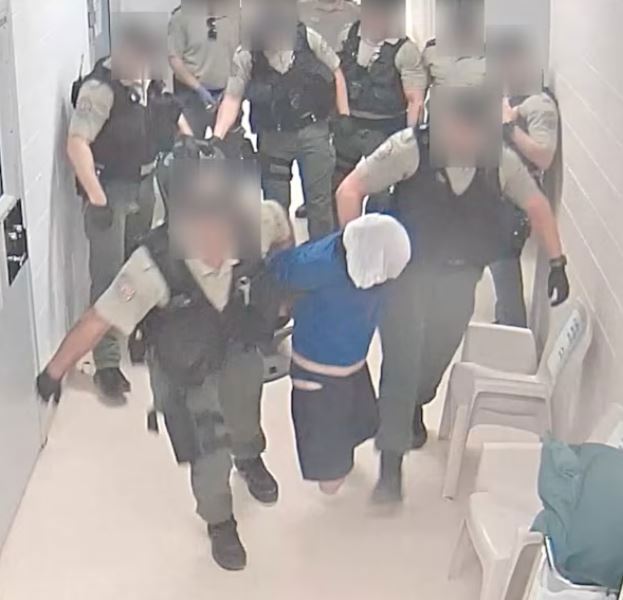 Prison nurse apologises to family over inmate's death