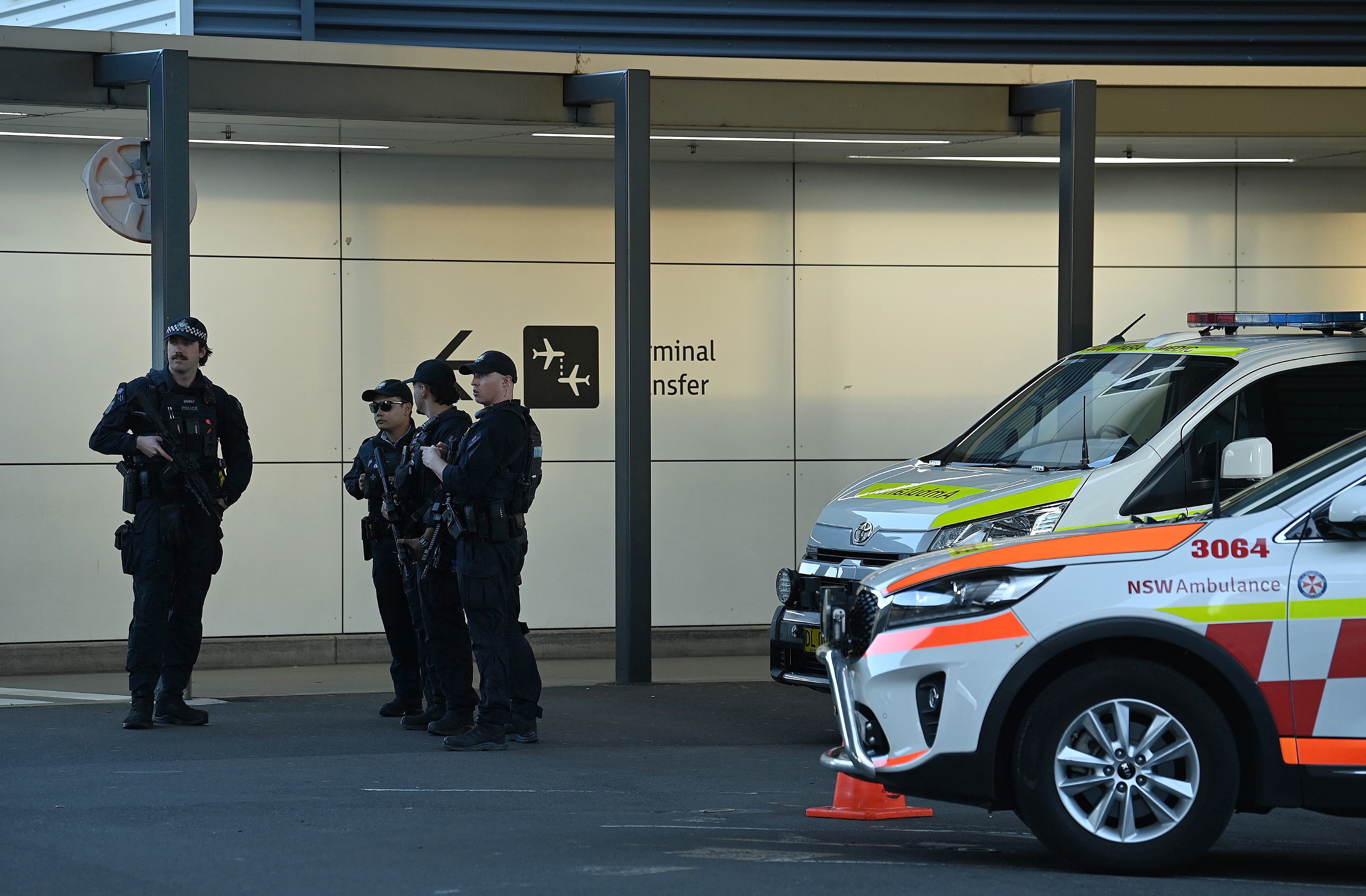 Australian federal police at Sydney International airport