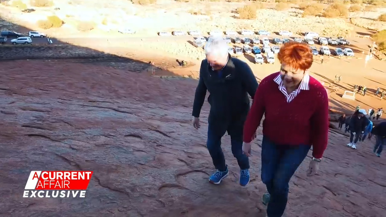 Pauline Hanson Uluru climb