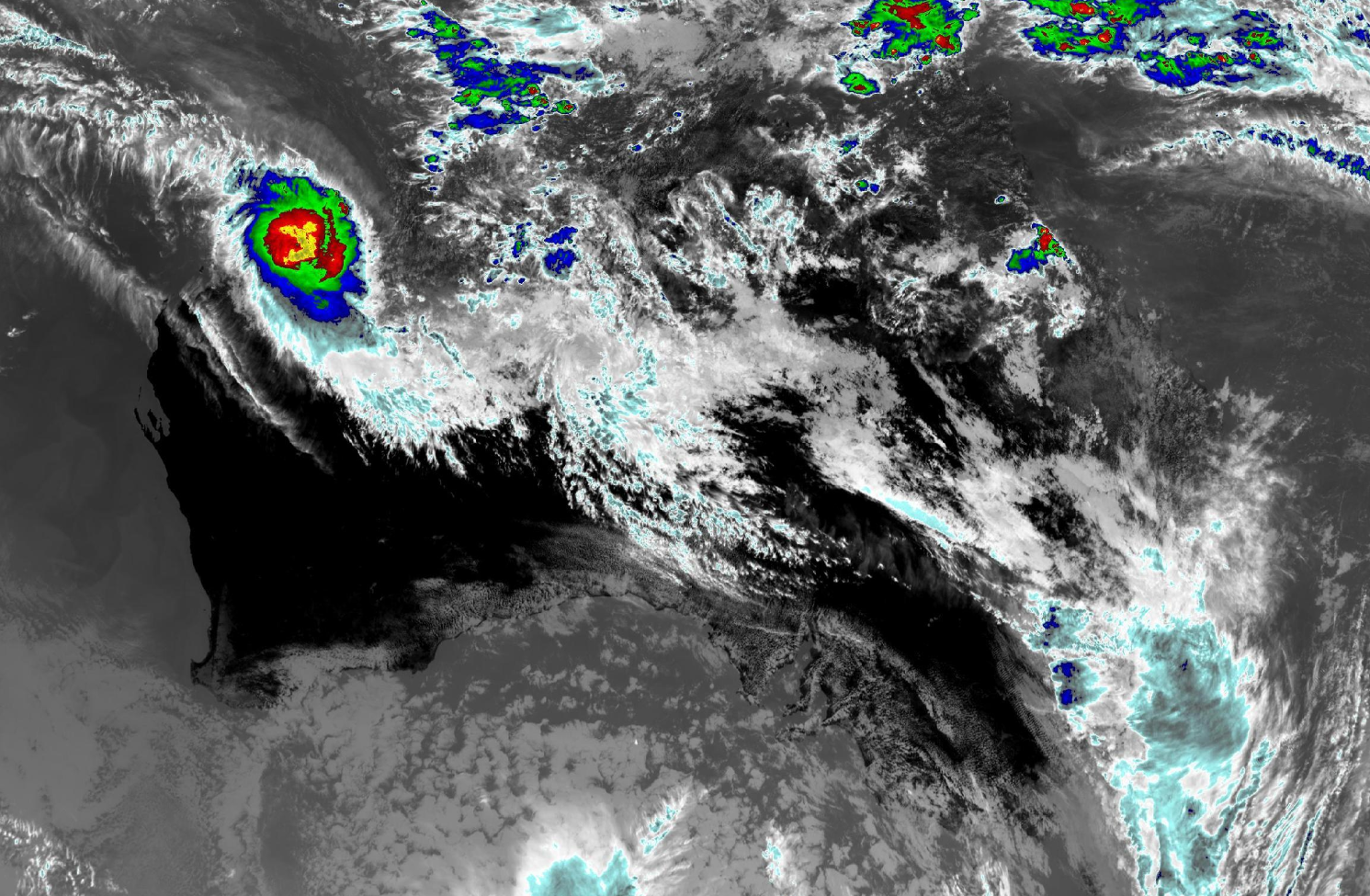 Tropical Cyclone Zelia is crossing the Western Australia's coast