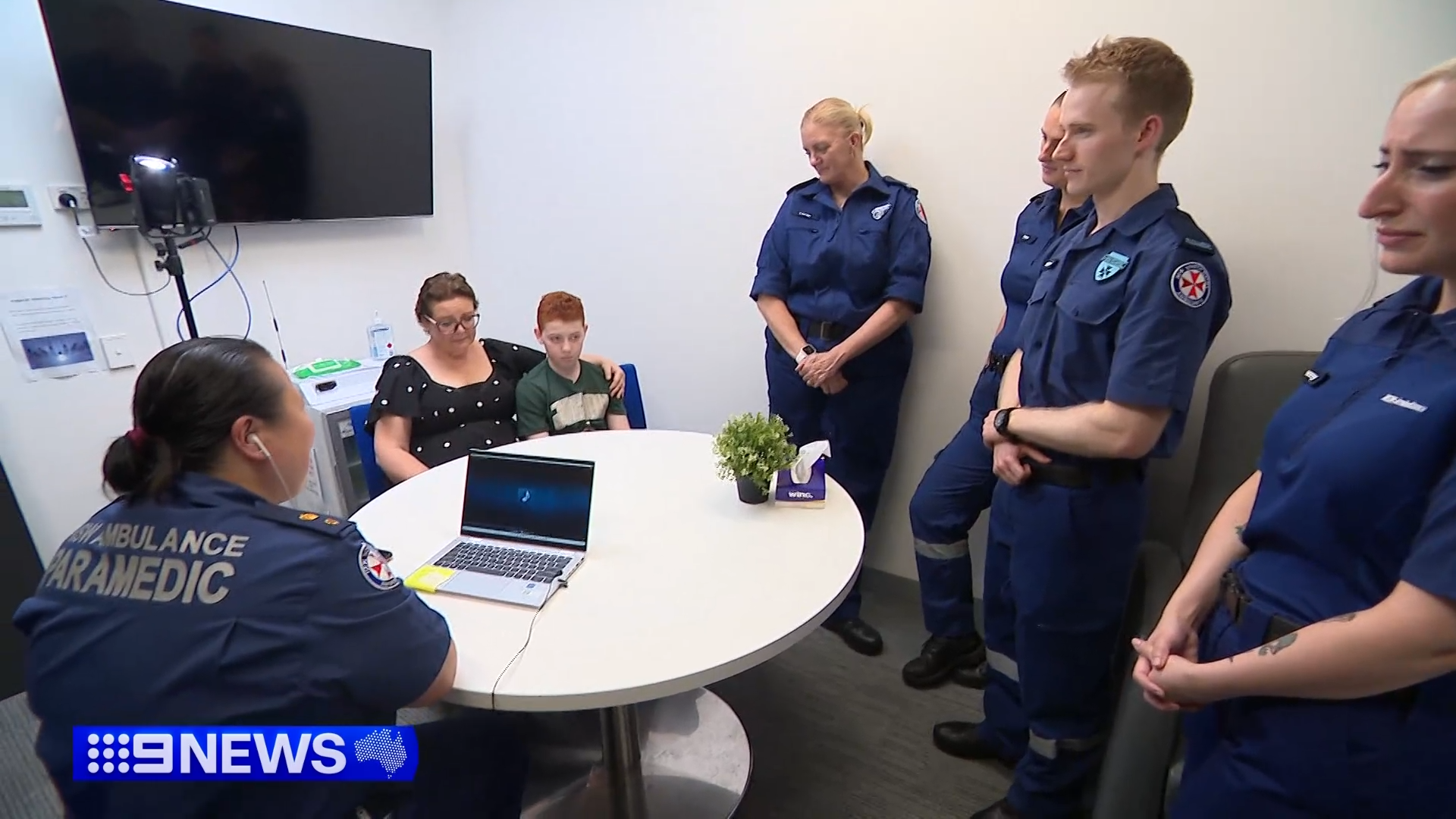 Jayden and Angelika were reunited with the paramedics who responded.